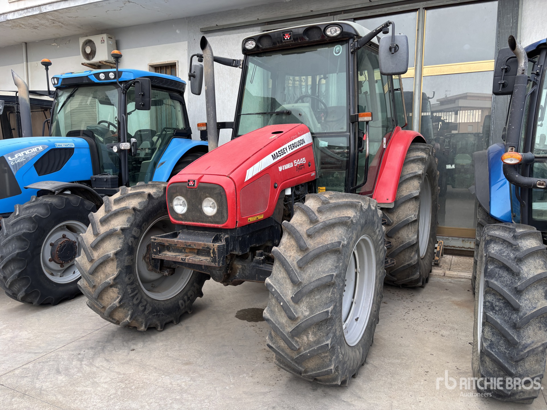 Photo of 2010 Massey Ferguson 5445 DYNA-4