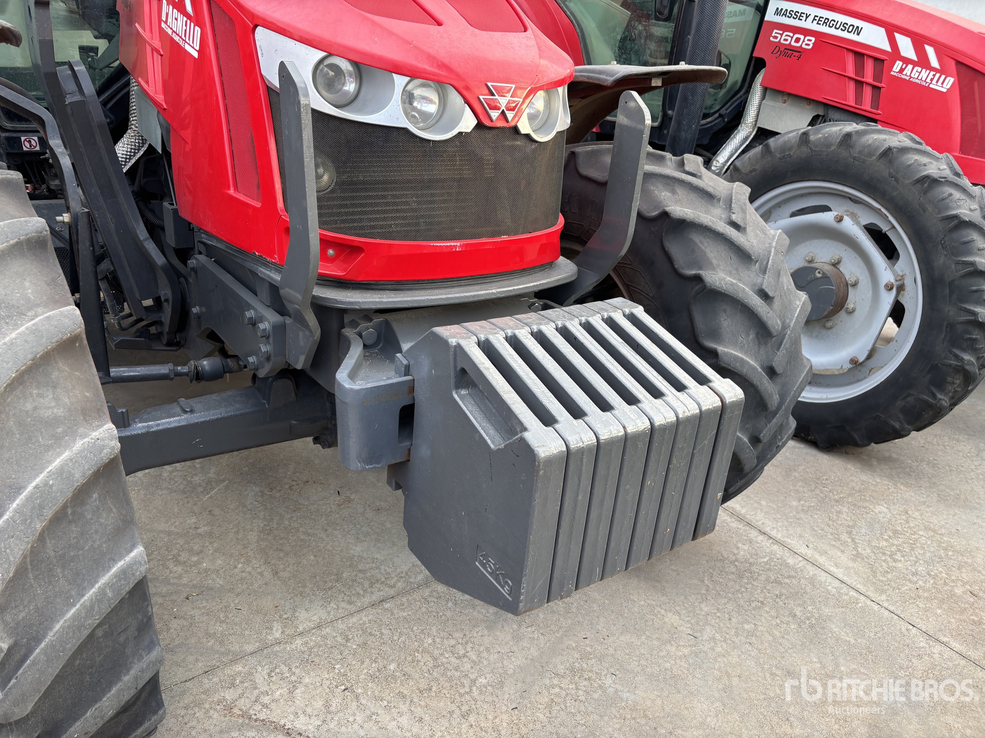2015 Massey Ferguson 5608 DYNA-4