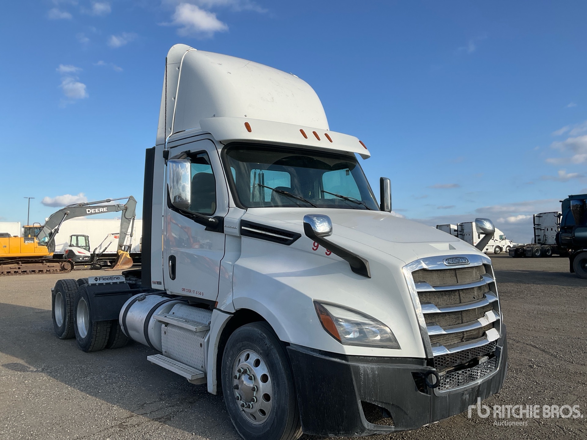 2018 Freightliner CASCADIA 126