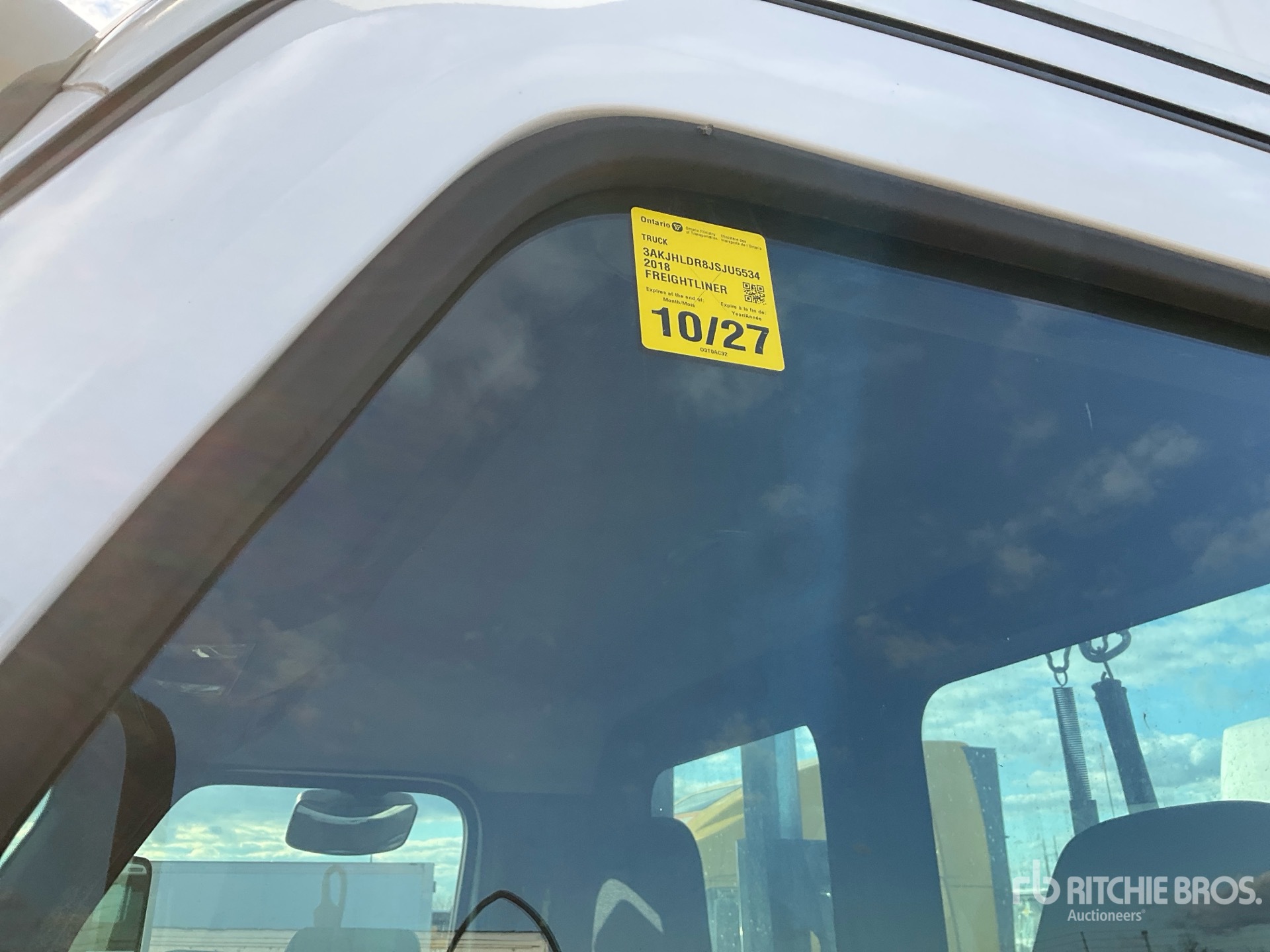 2018 Freightliner CASCADIA 126
