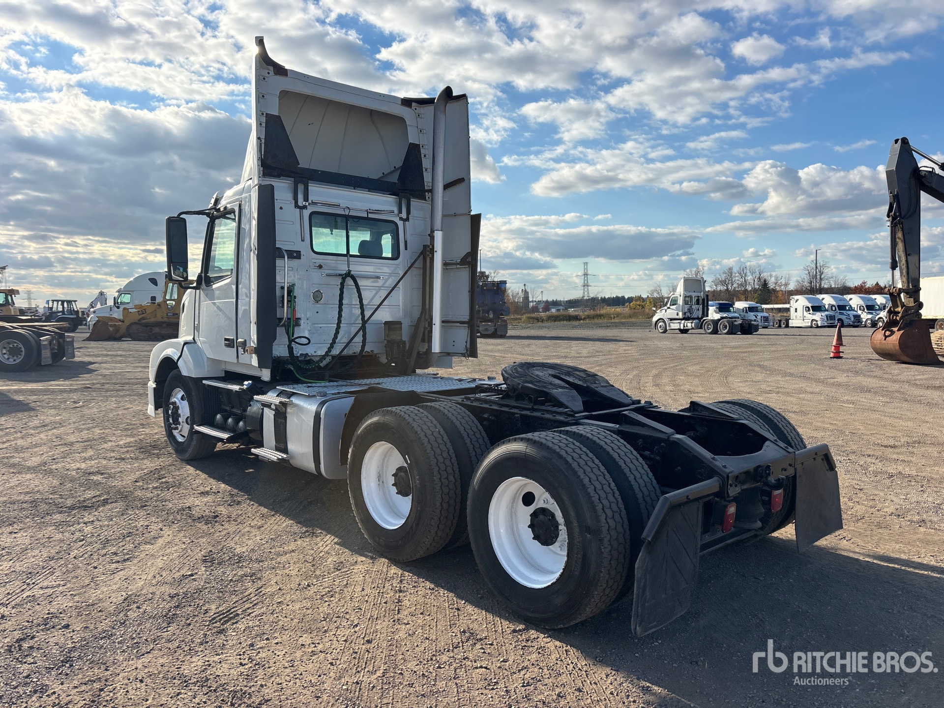 2014 Volvo VNL
