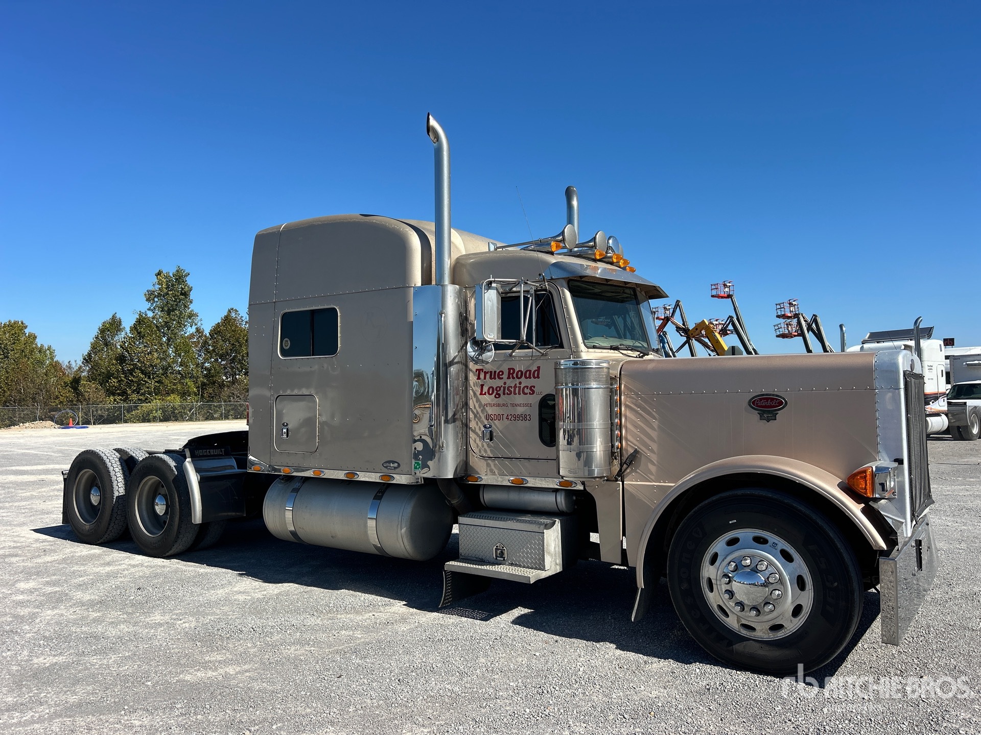 2003 Peterbilt 379