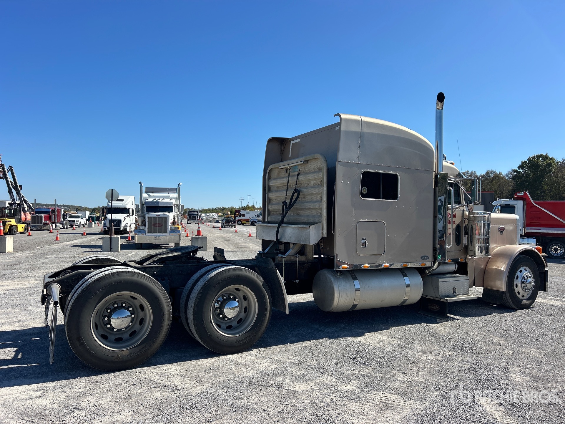 2003 Peterbilt 379