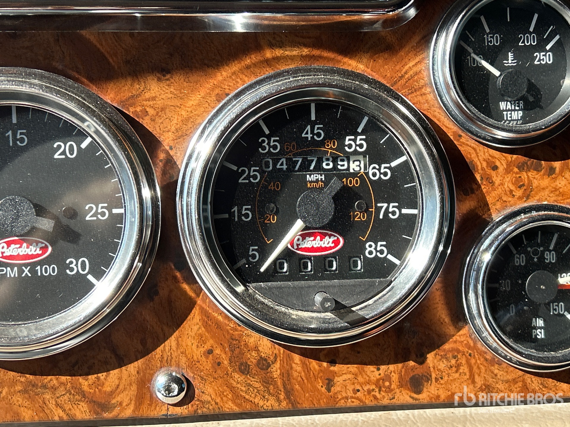 2003 Peterbilt 379