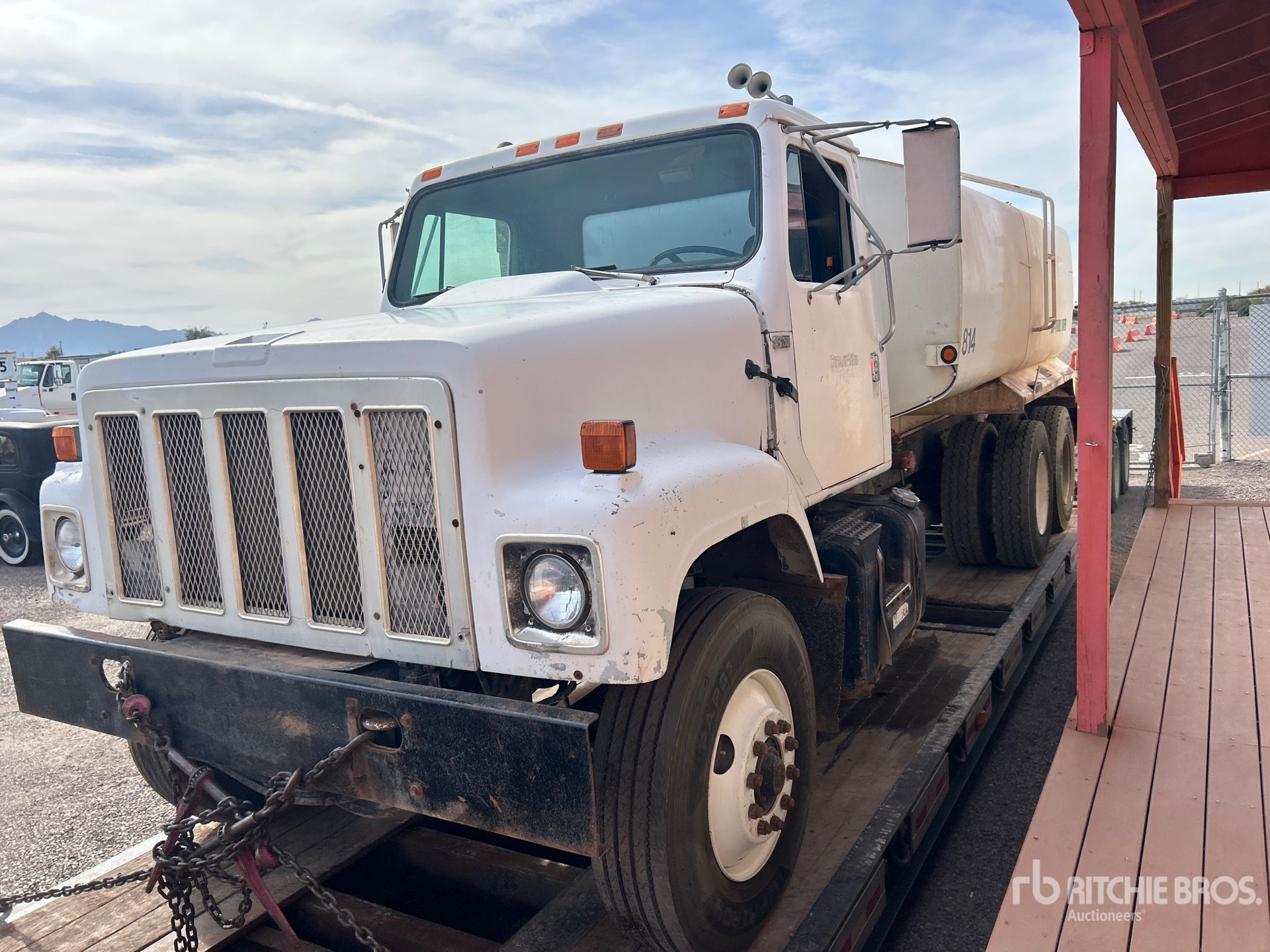 1987 International F2574