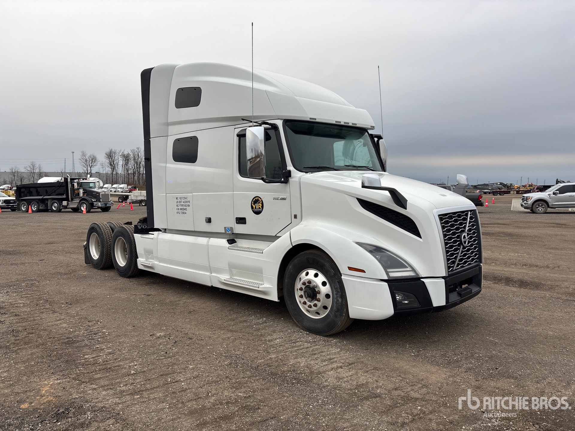2022 Volvo VNL760