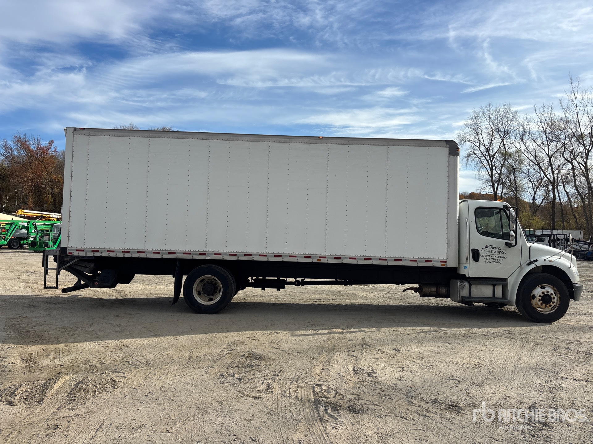 2019 Freightliner M2 106