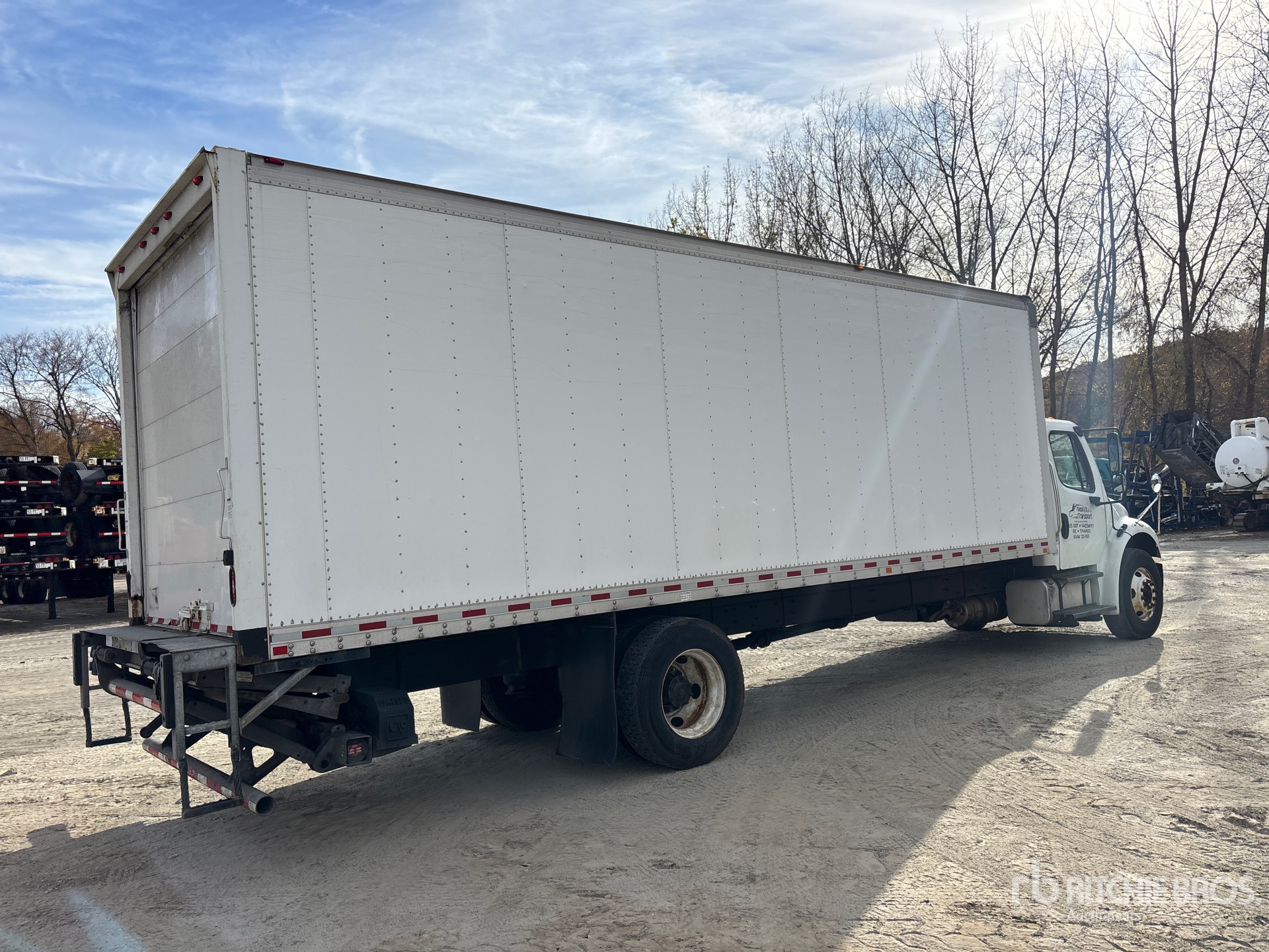 2019 Freightliner M2 106
