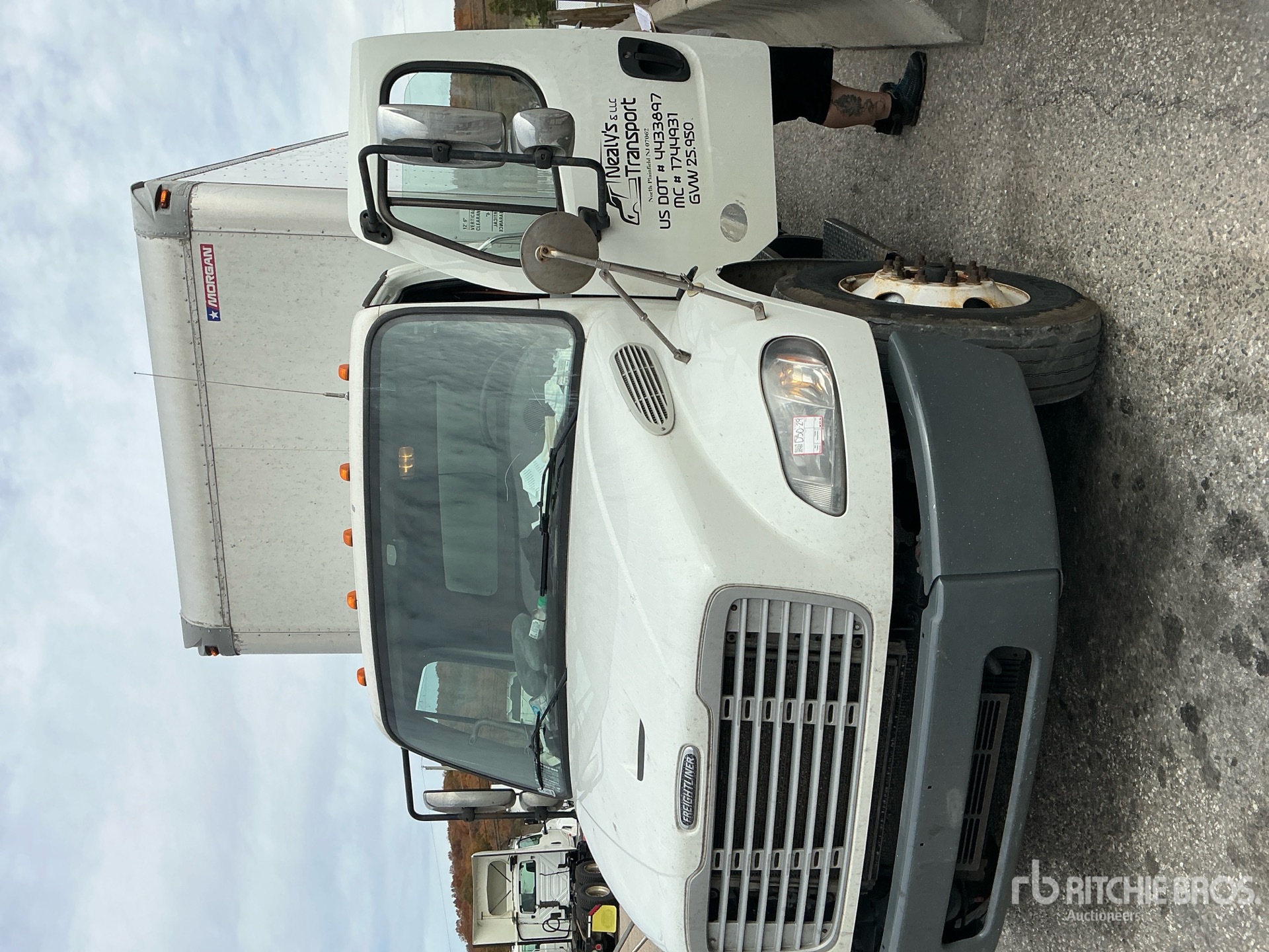 2019 Freightliner M2 106