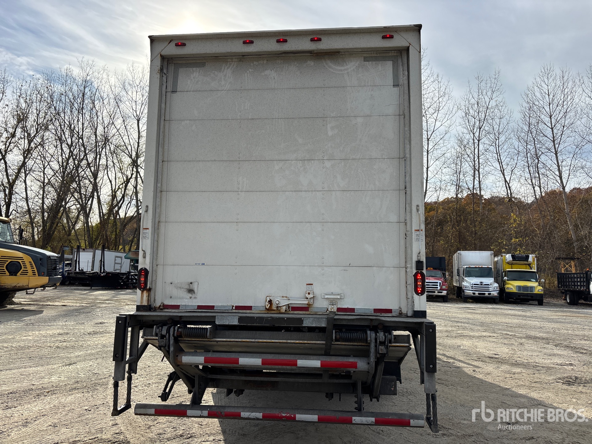 2019 Freightliner M2 106