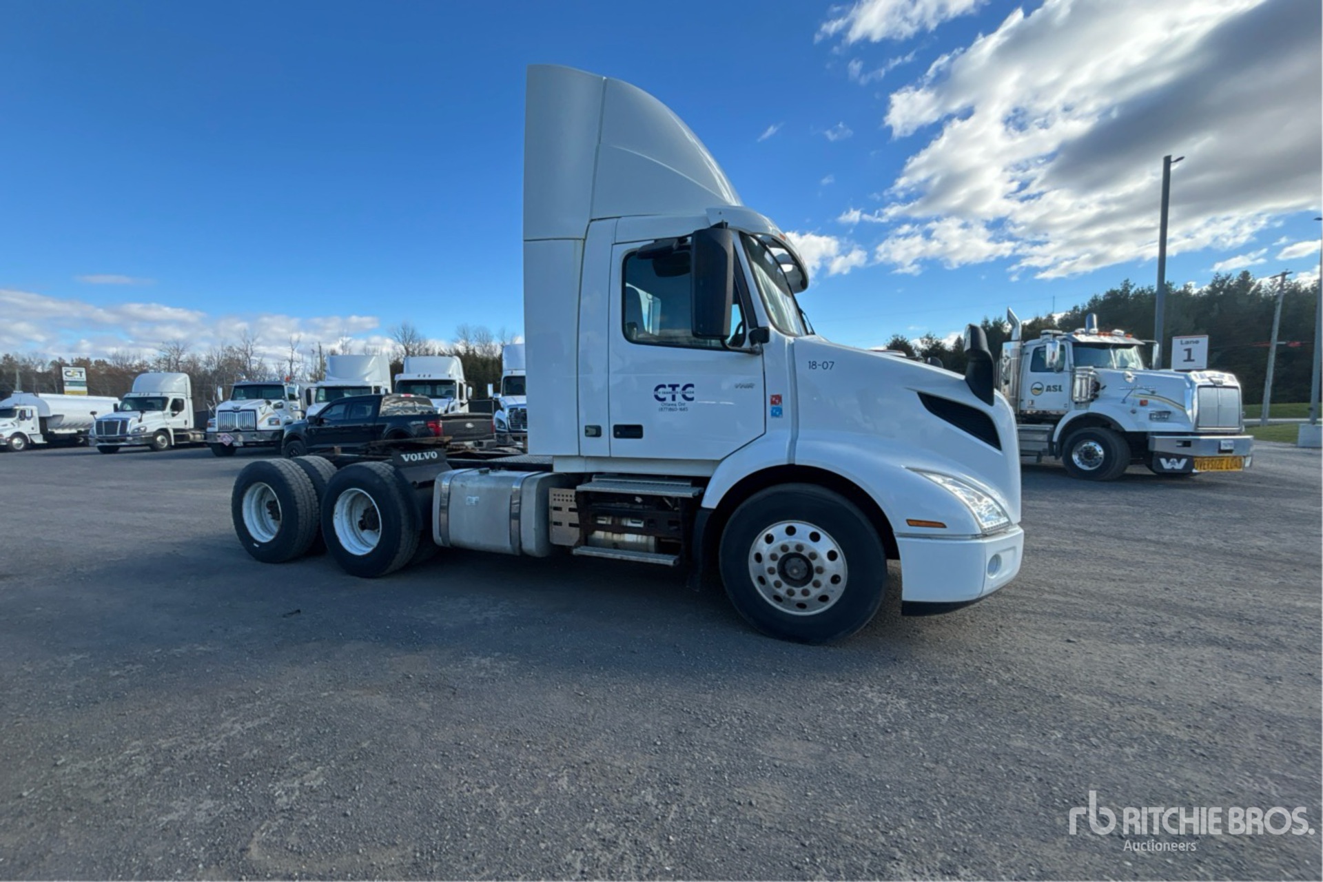 2018 Volvo VNR