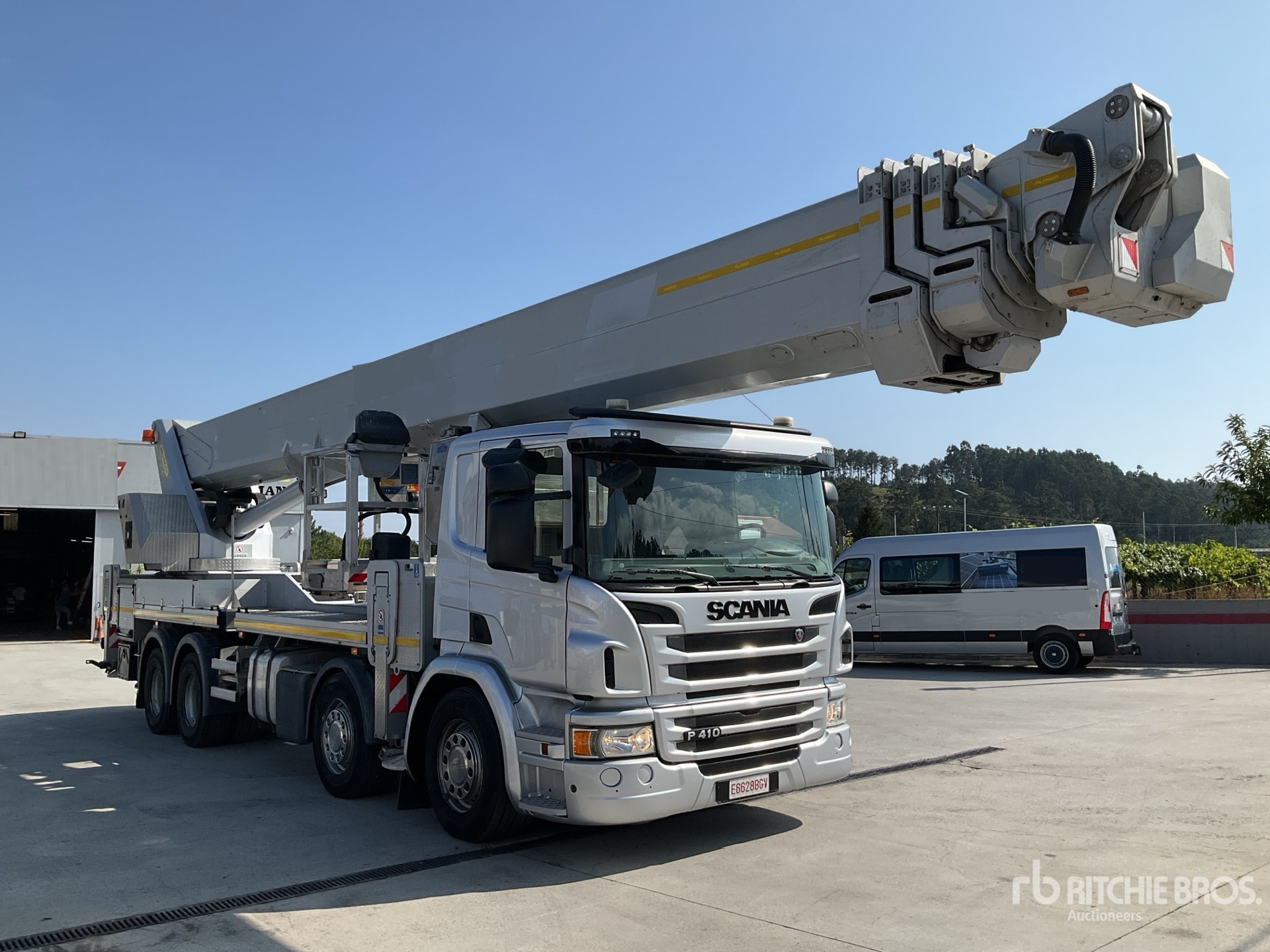 2017 Scania P410LB