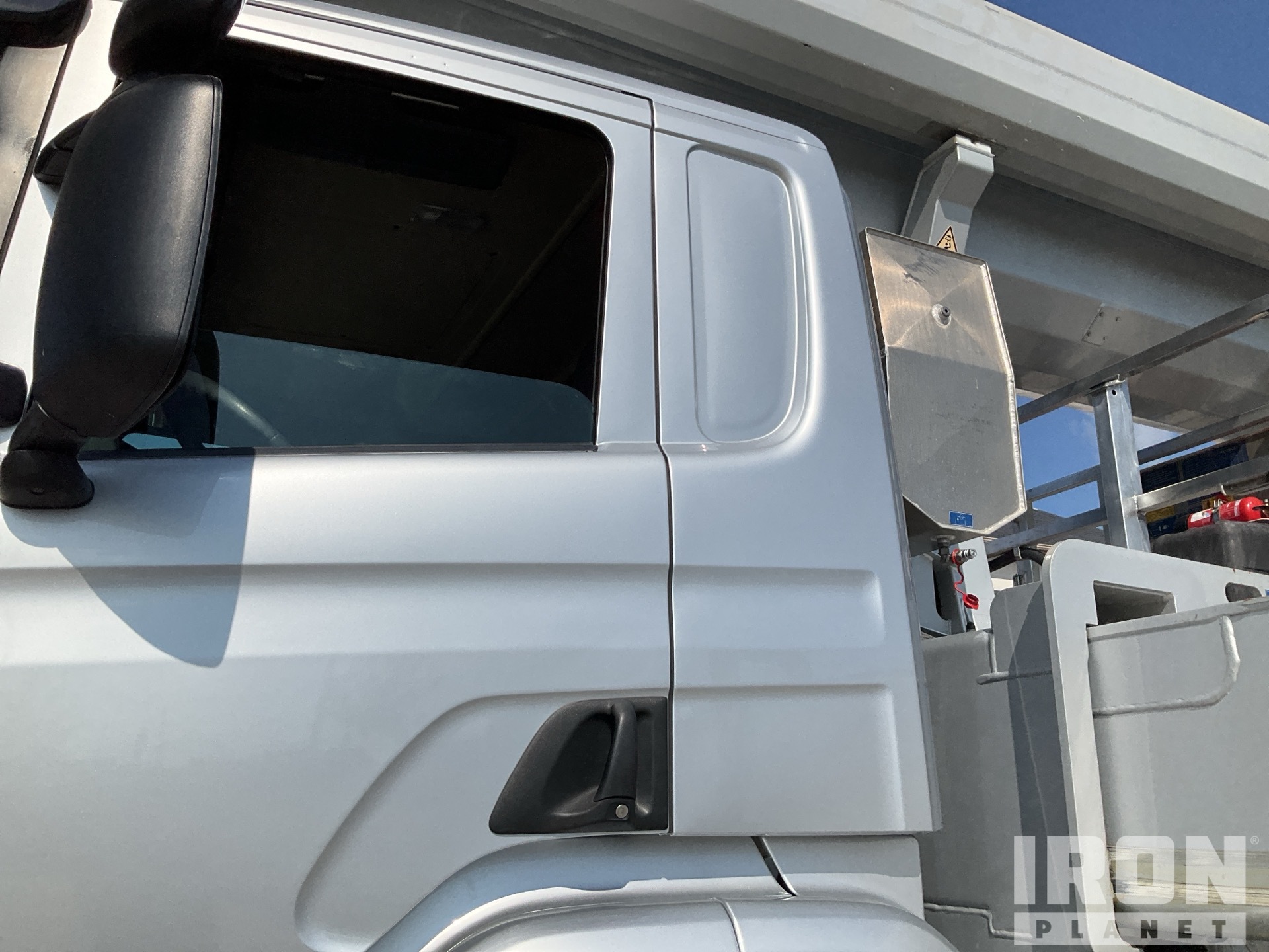 2017 Scania P410LB