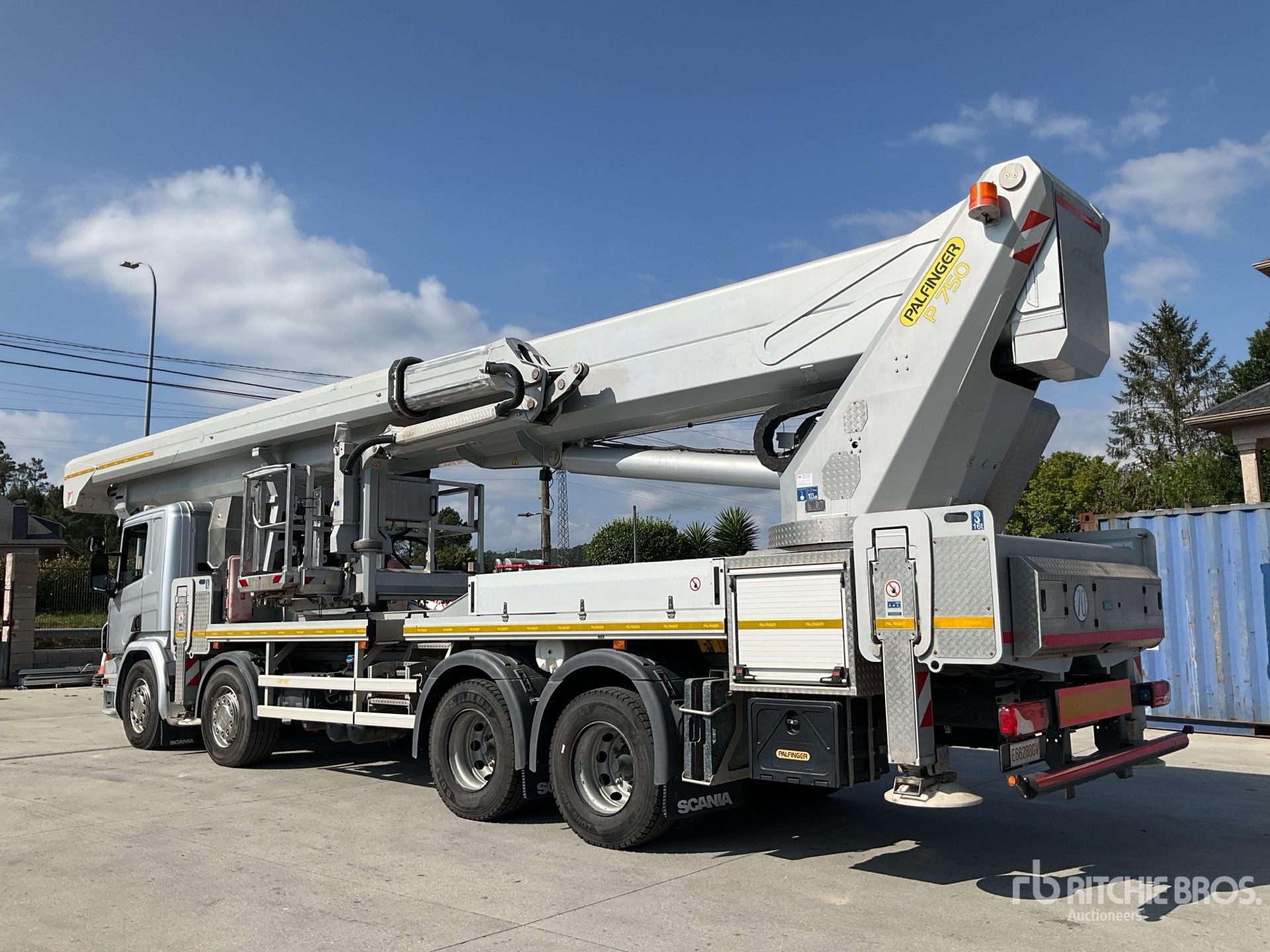 2017 Scania P410LB