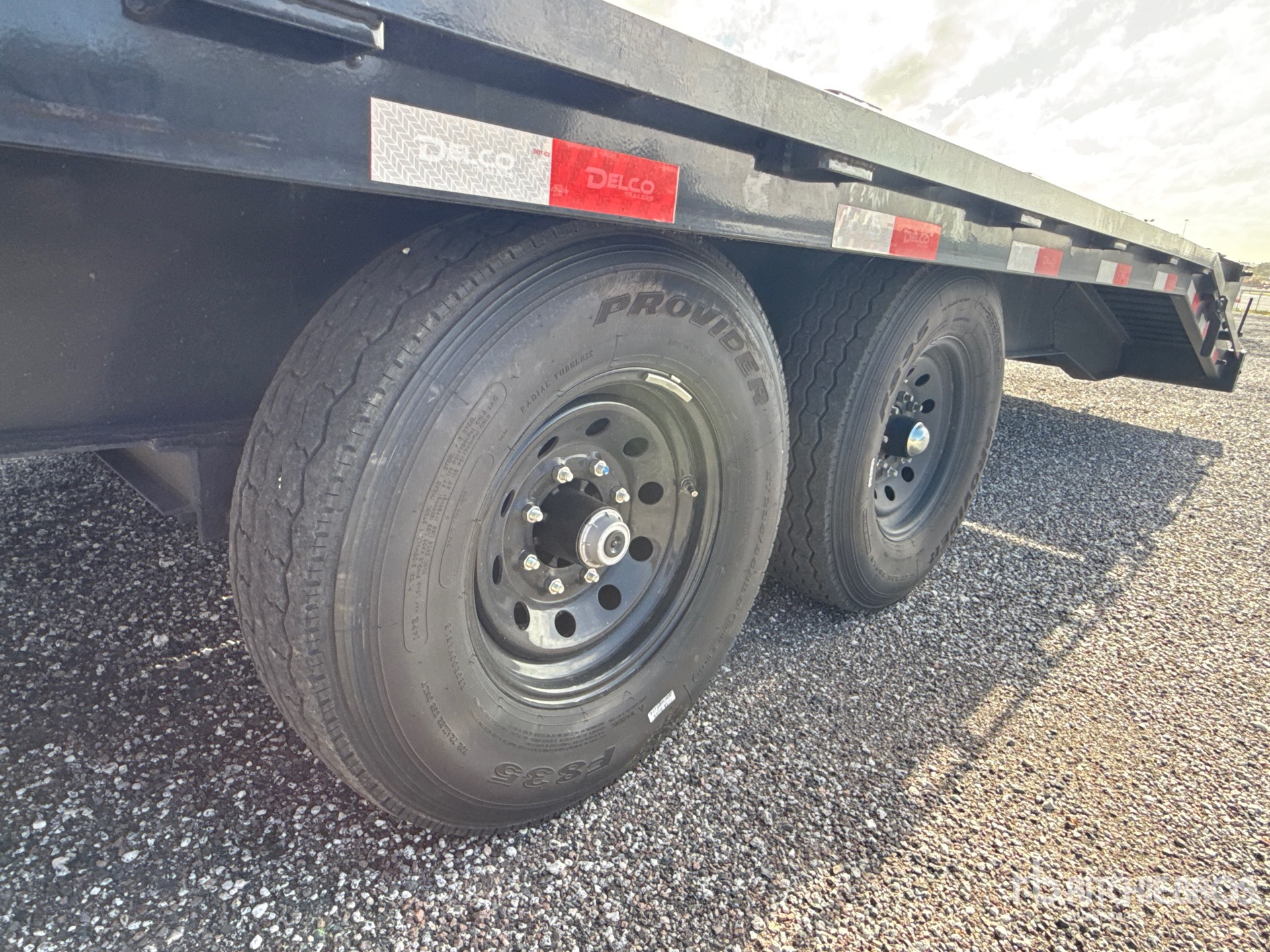 2026 Delco 40 FT T/A