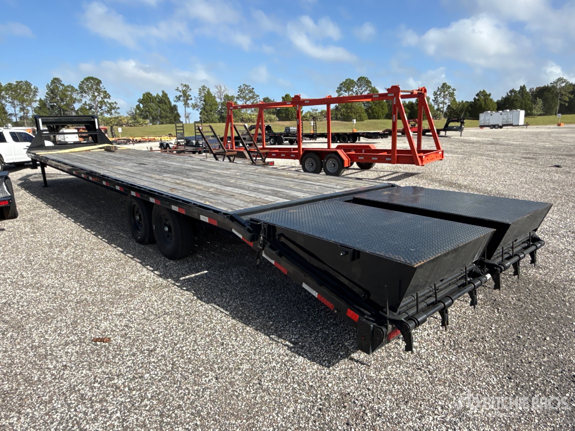 2026 Delco 40 FT T/A