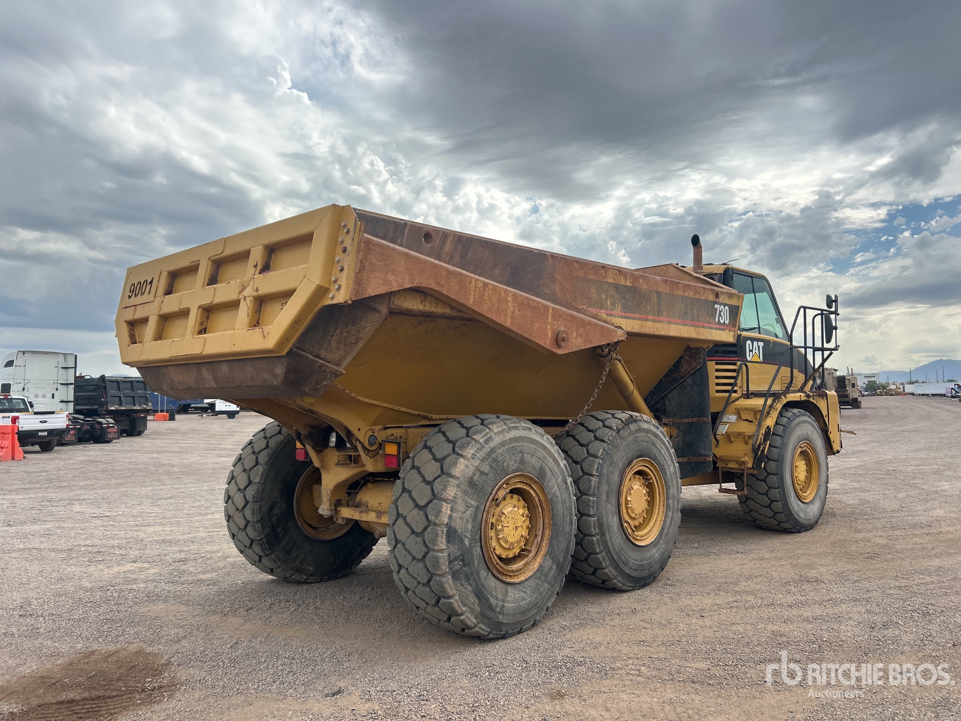 2003 Caterpillar 730