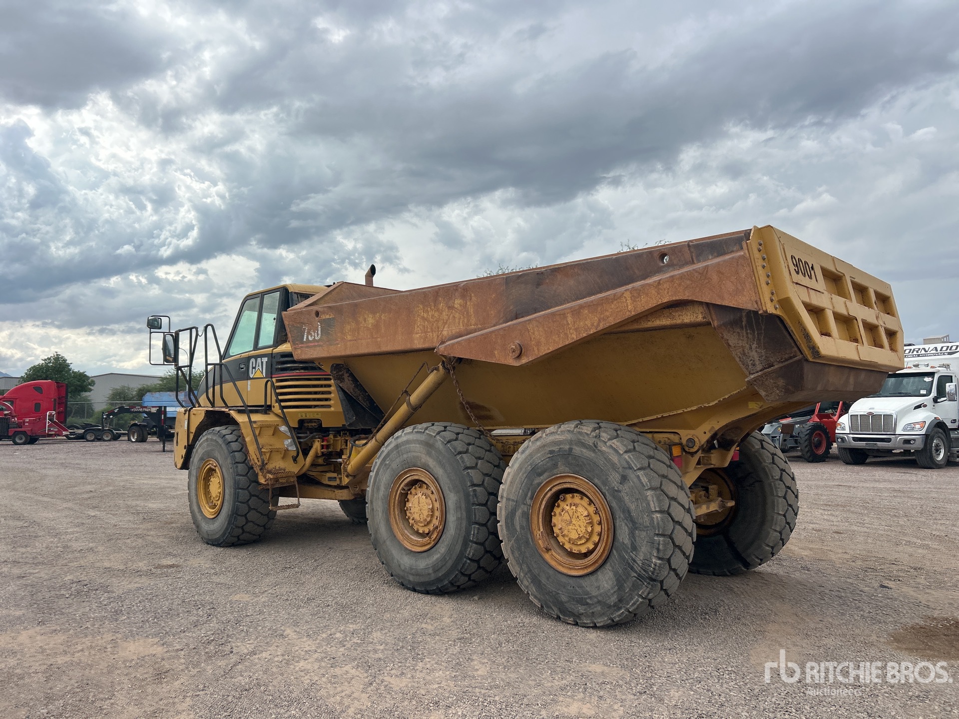 2003 Caterpillar 730