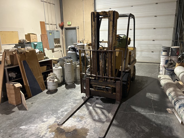 Cat V50C 4200 lb Pneumatic Tire Forklift