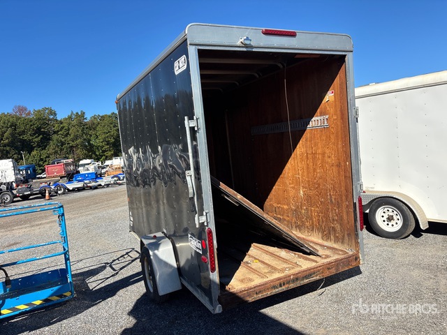 2010 Car Mate 12 ft S/A Enclosed Trailer for Sale in MD