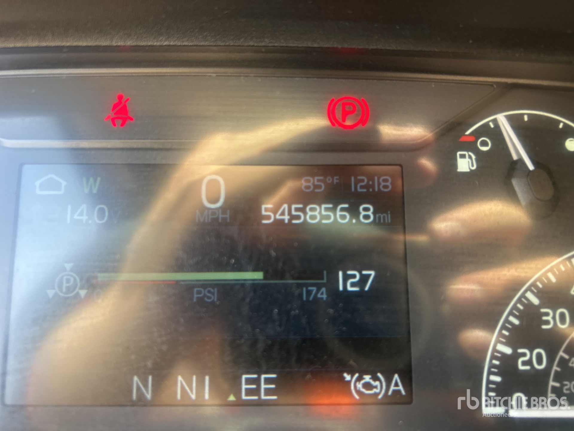 2023 Volvo VNL760