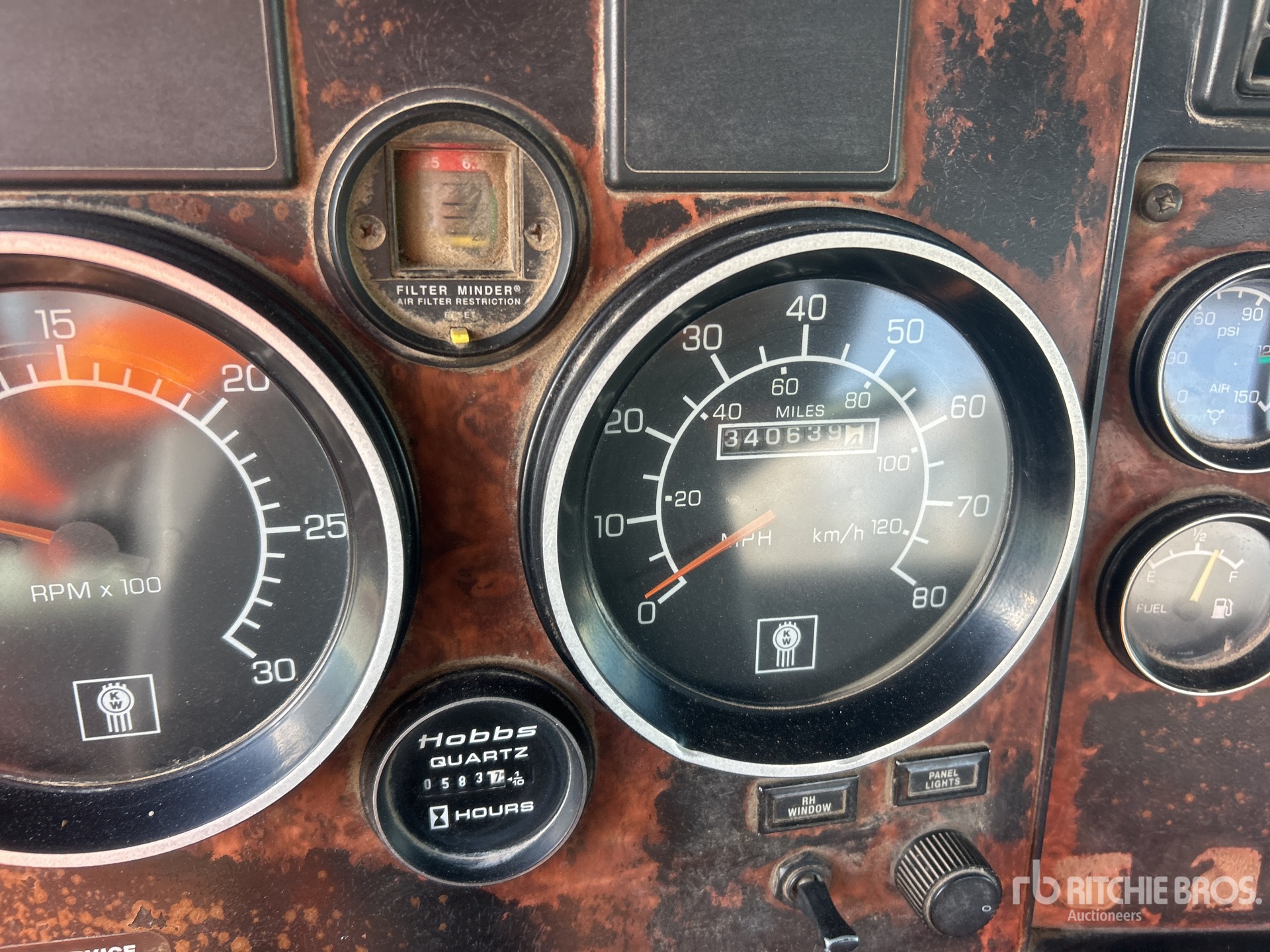 2005 Kenworth W900