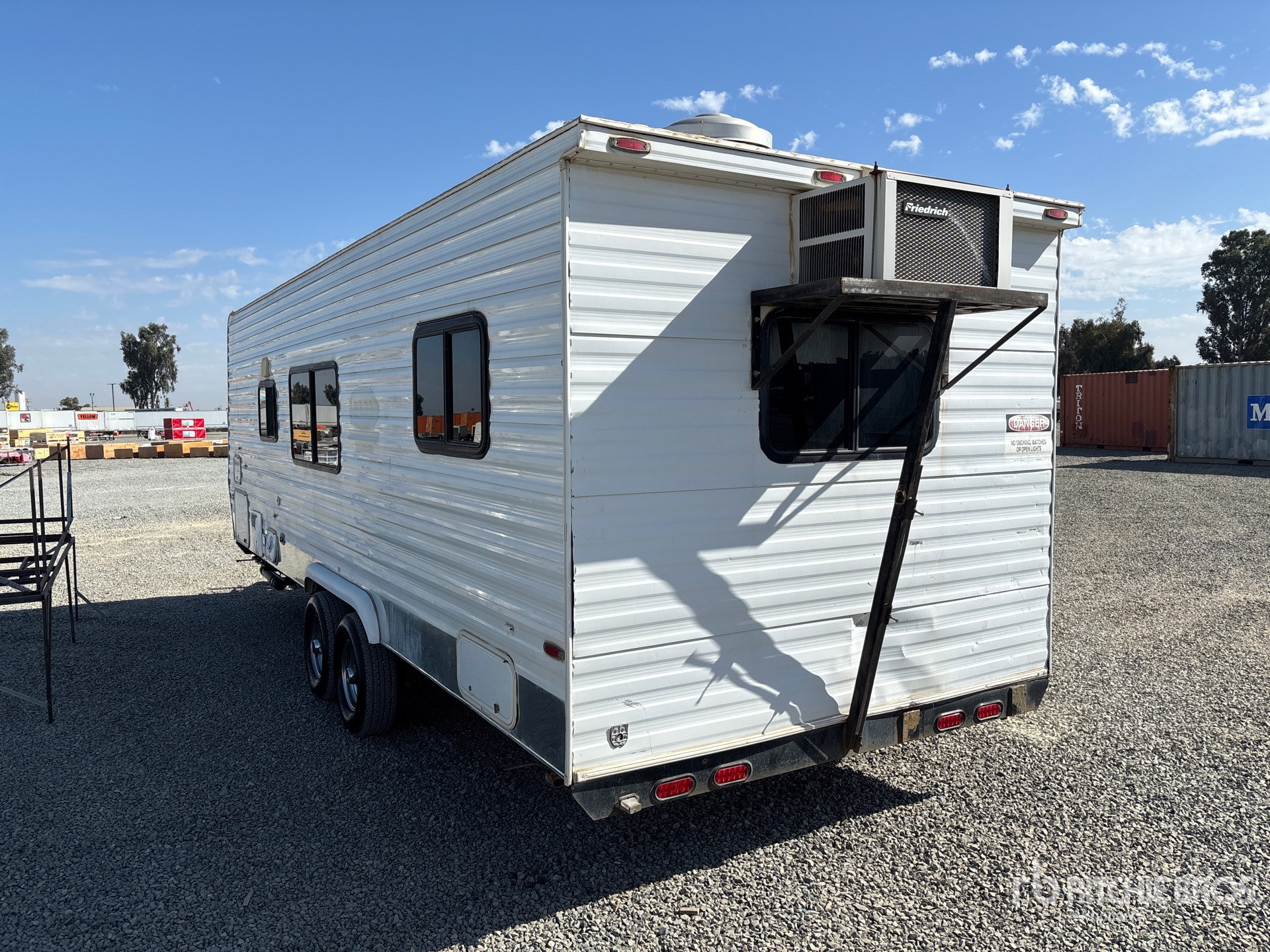2010 Carson 25 ft T/A