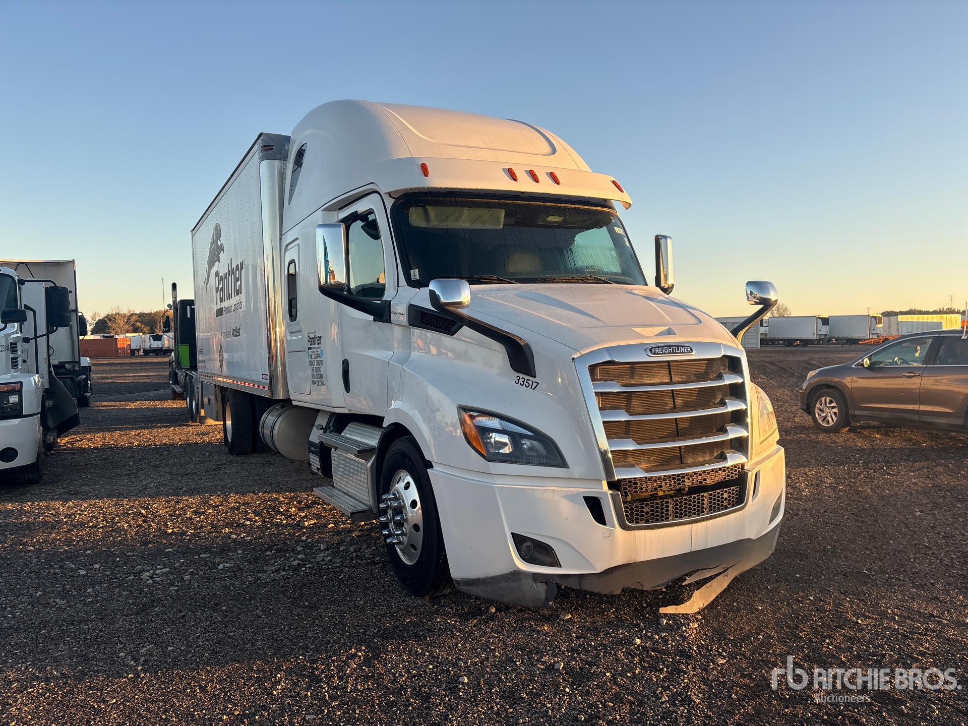 2020 Freightliner CASCADIA 116