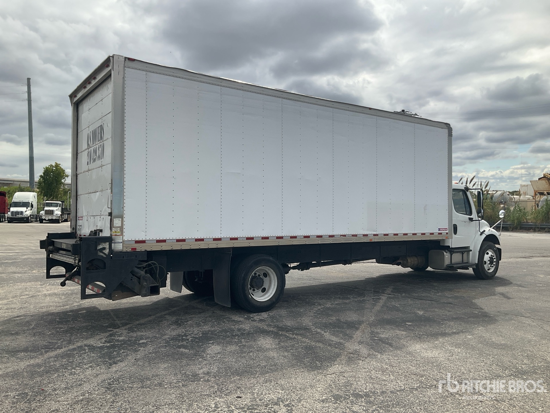 2018 Freightliner M2 106