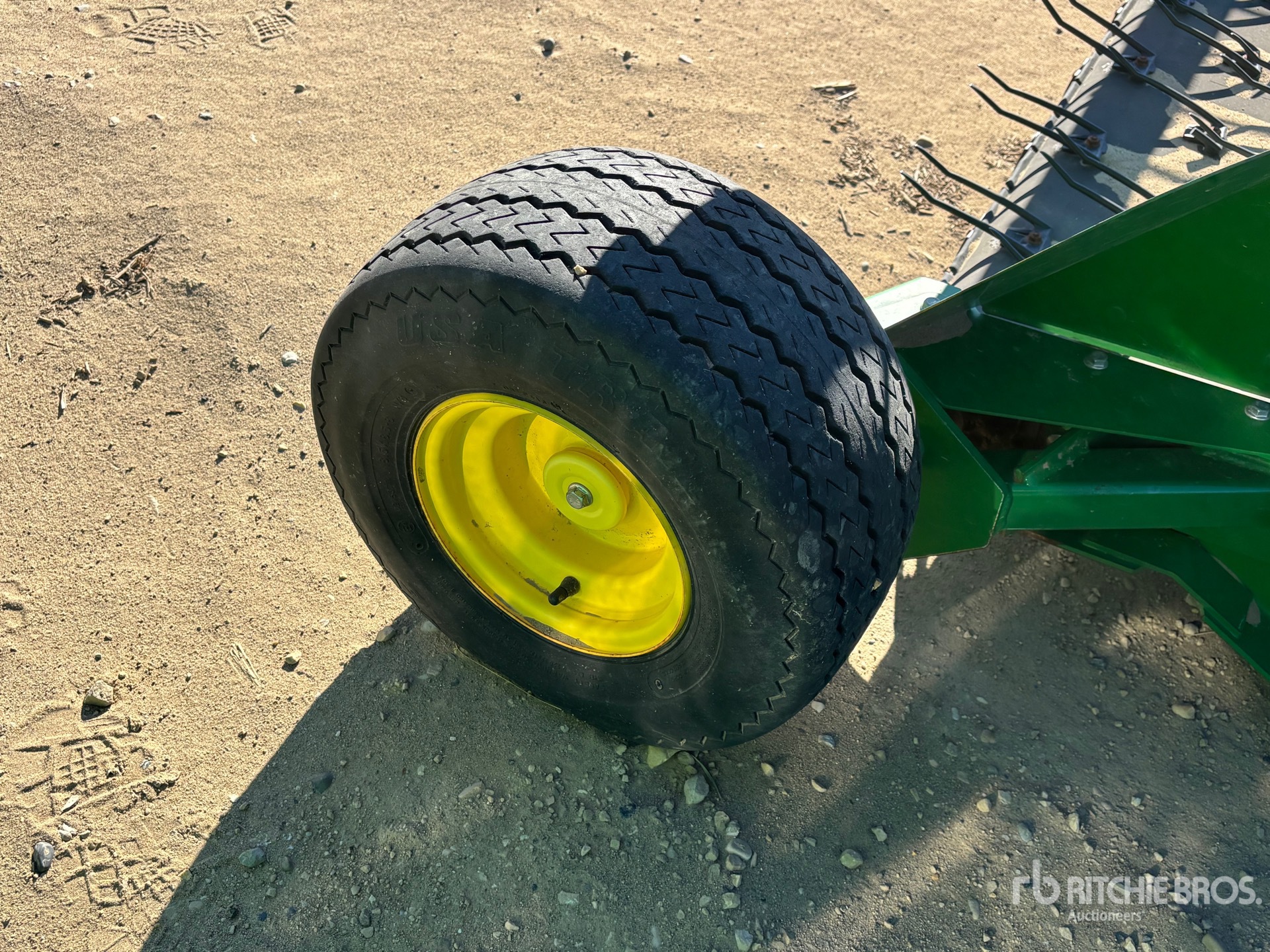 2018 John Deere 615P