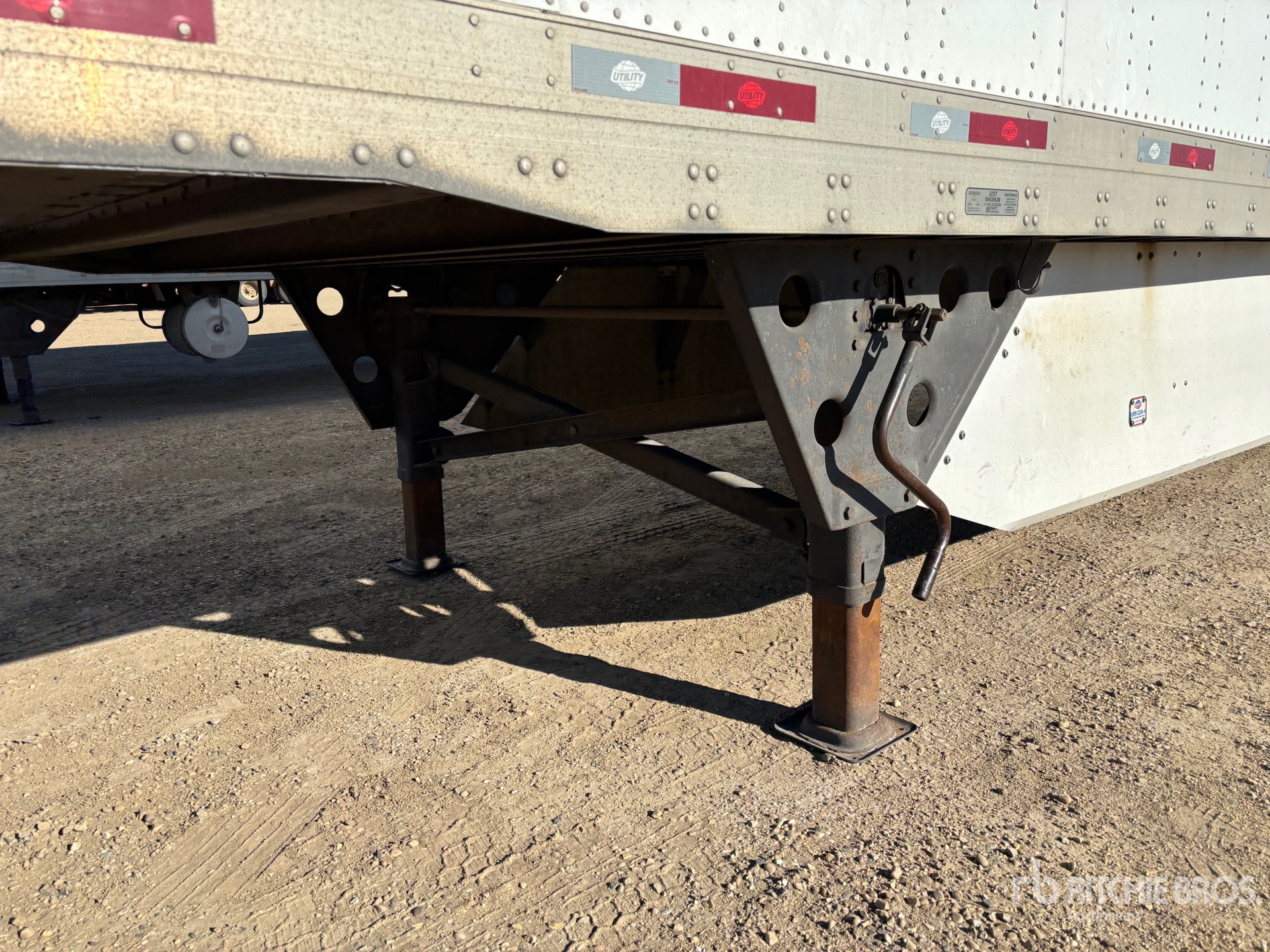 2021 Utility 53 ft x 102 in T/A