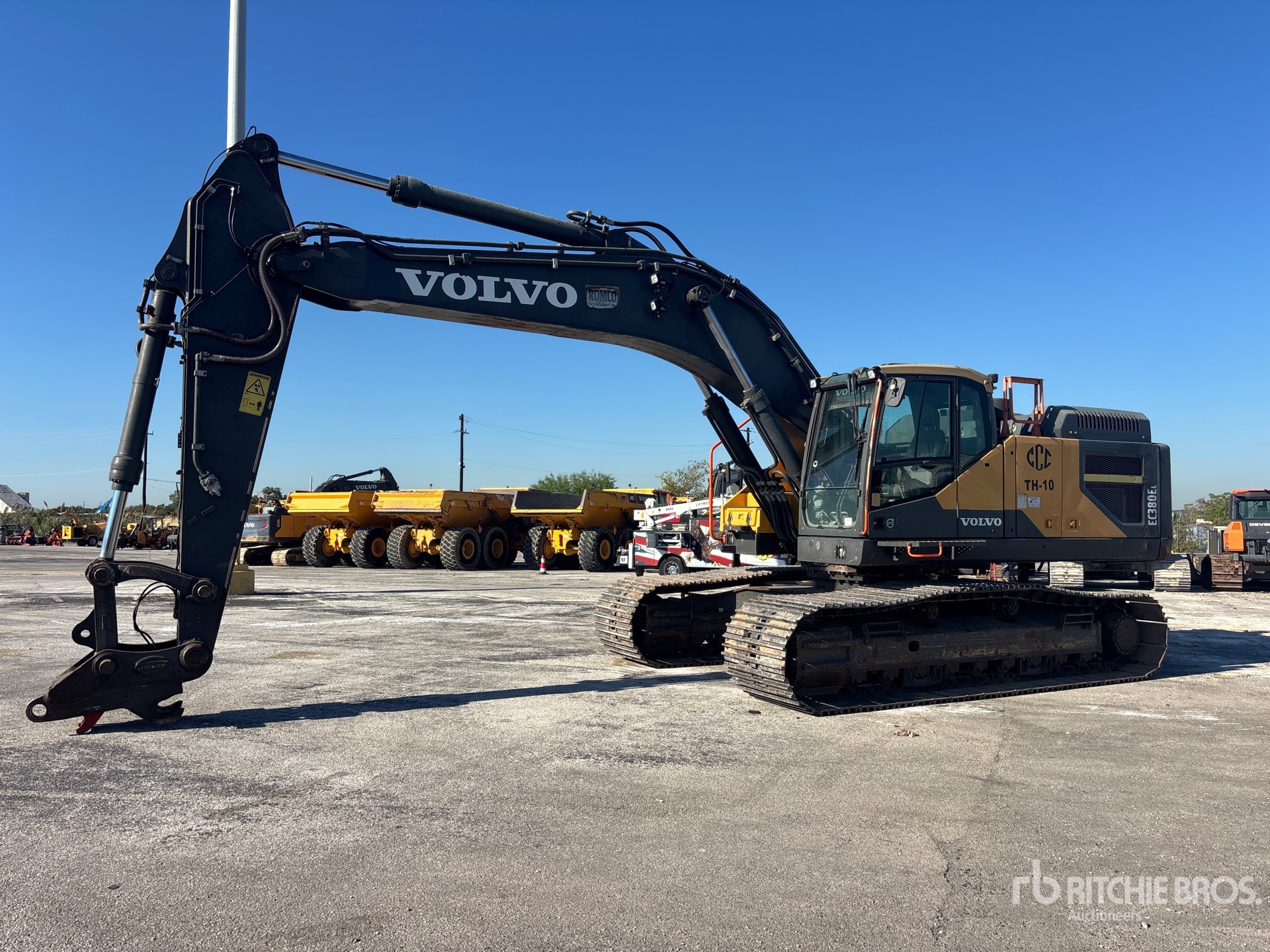 Photo of 2019 Volvo EC380E