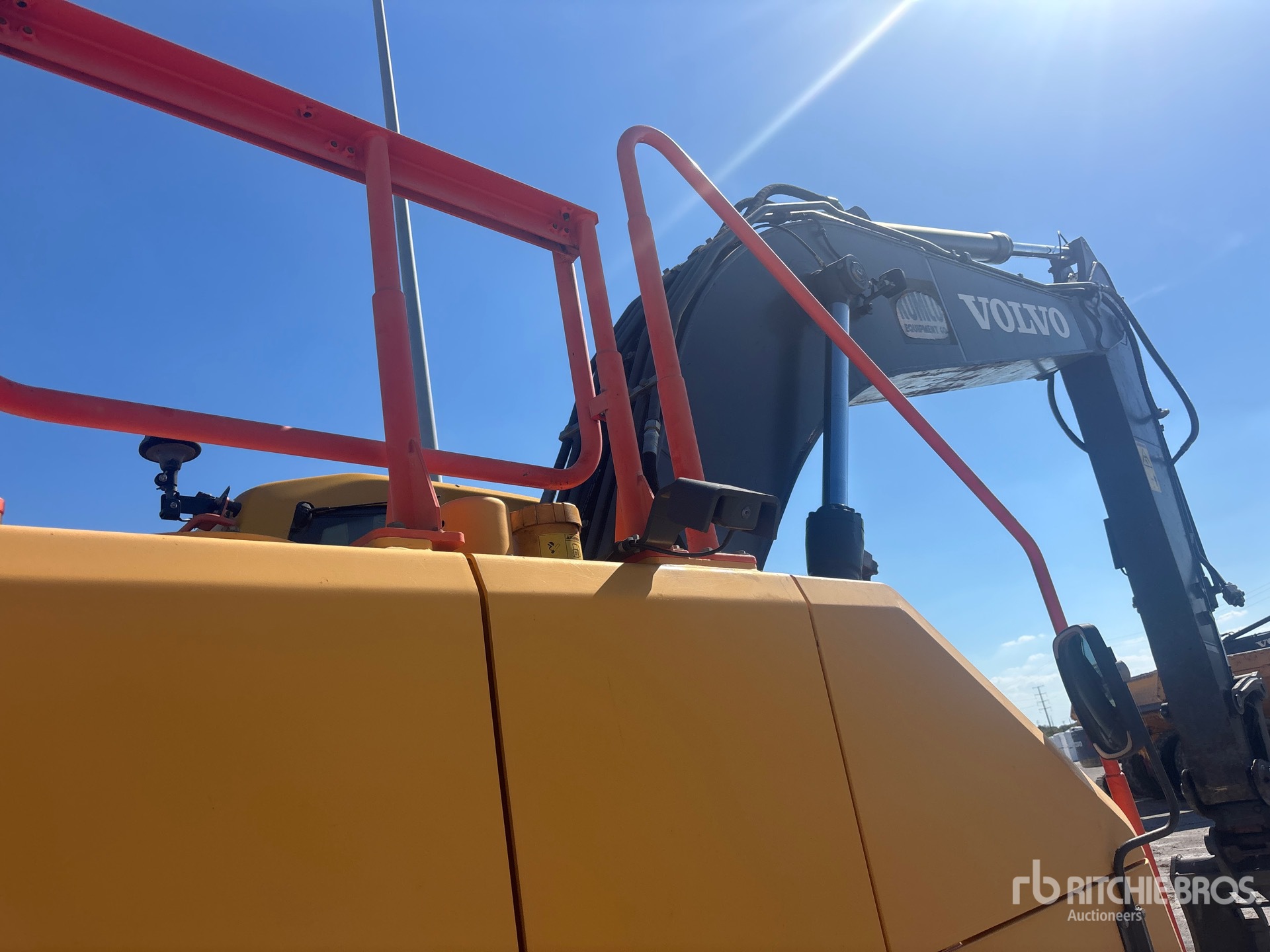 2020 Volvo EC220EL