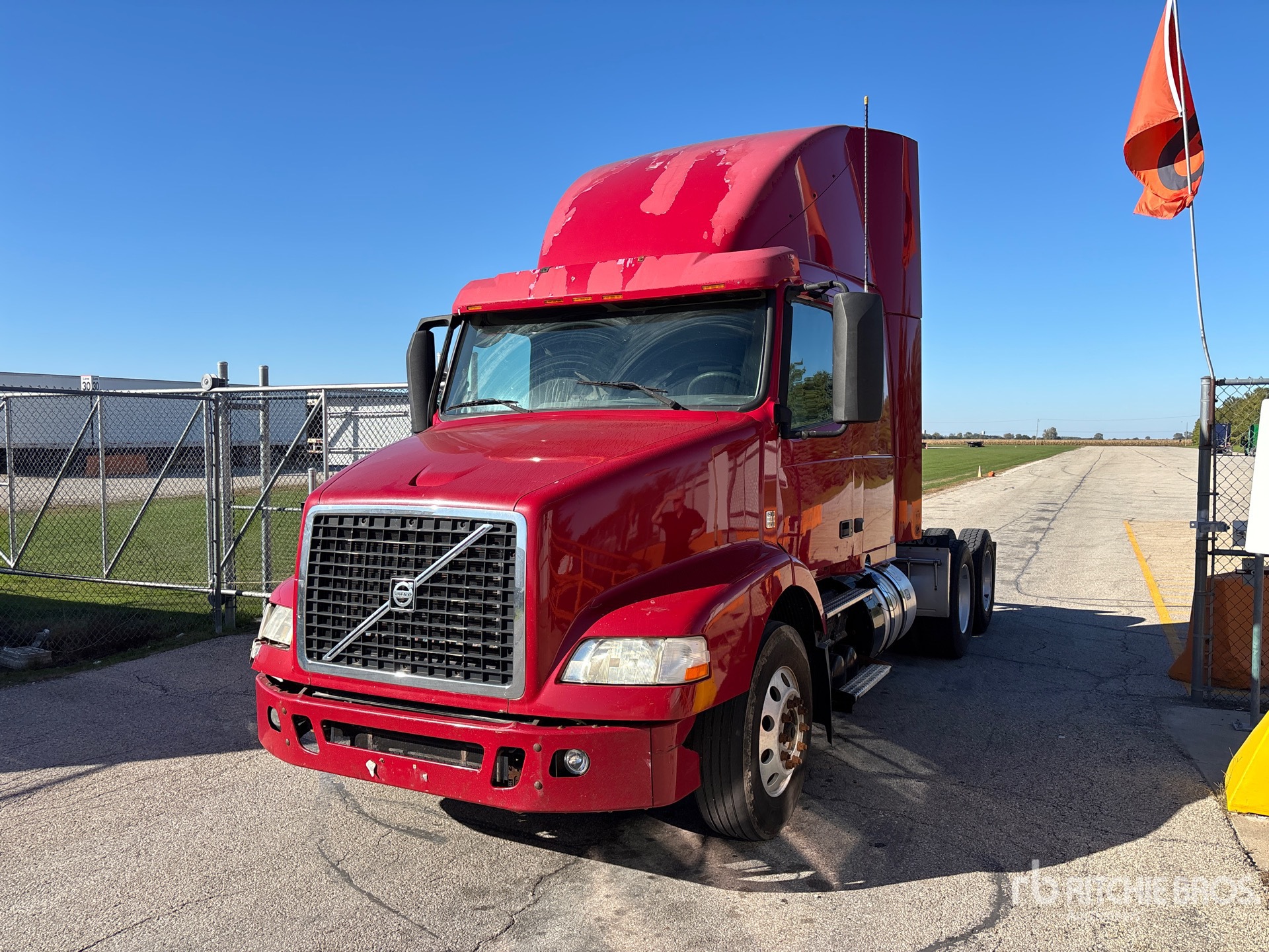 2013 Volvo VNM