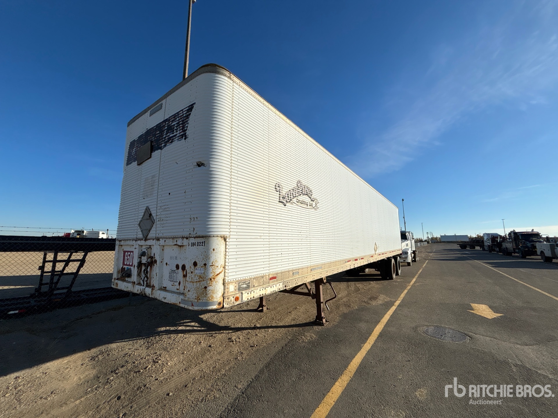 1985 Fruehauf 48 FT X 102 IN T/A TOOL CRIB