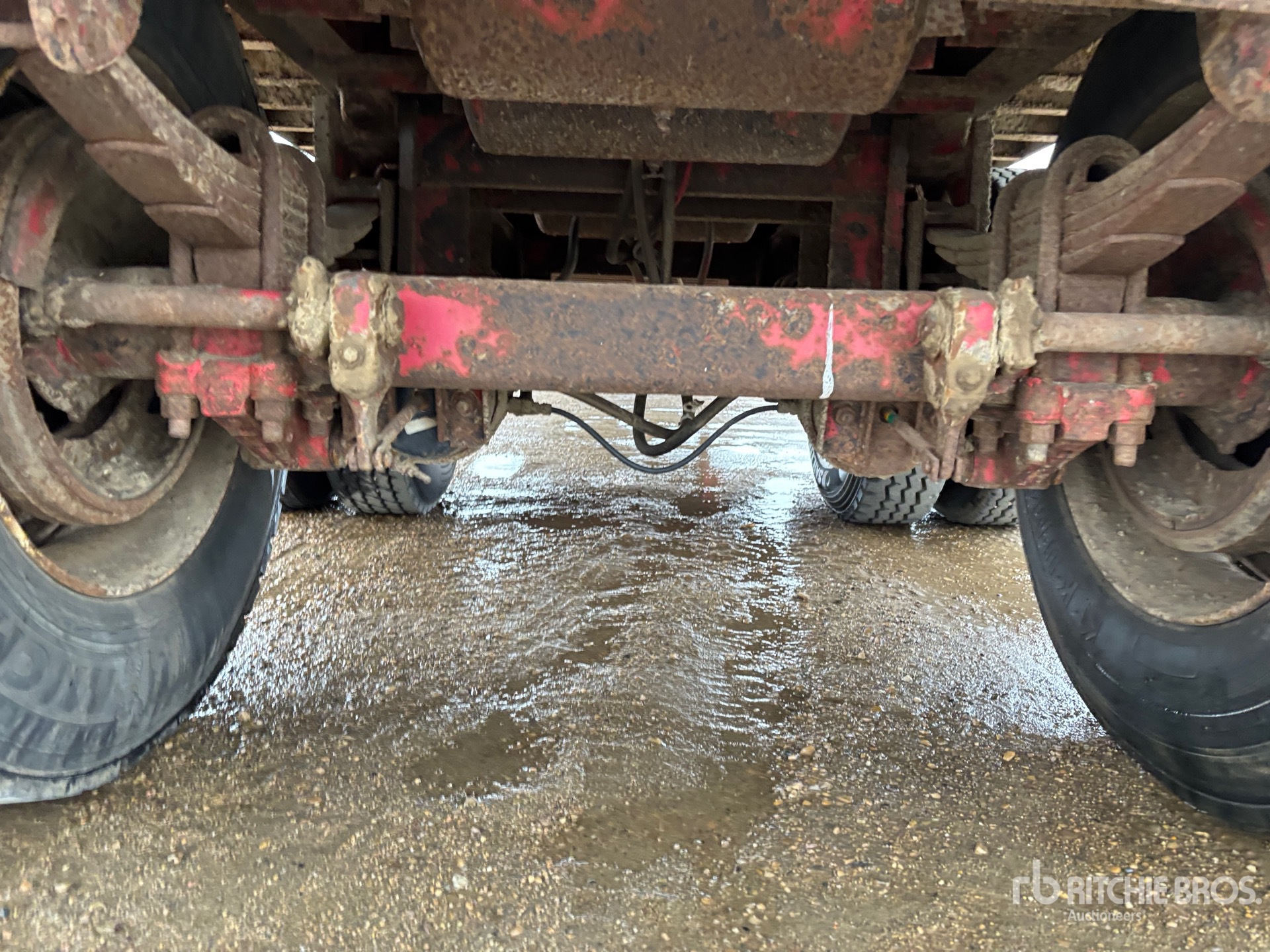 1985 Fruehauf 48 FT X 102 IN T/A TOOL CRIB