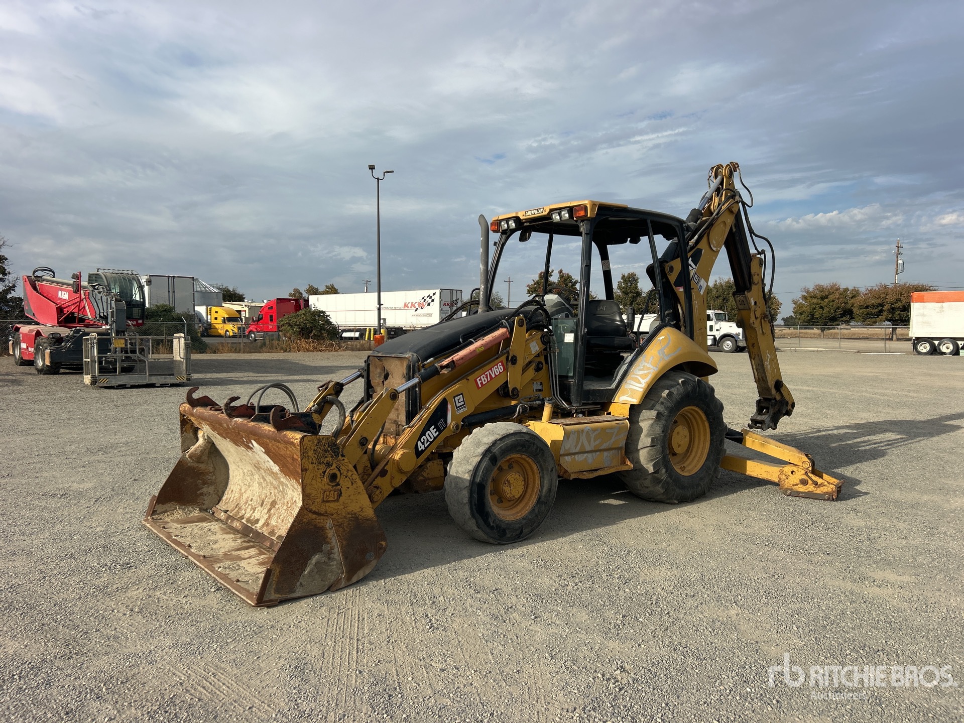 Photo of 2011 Caterpillar 420E IT