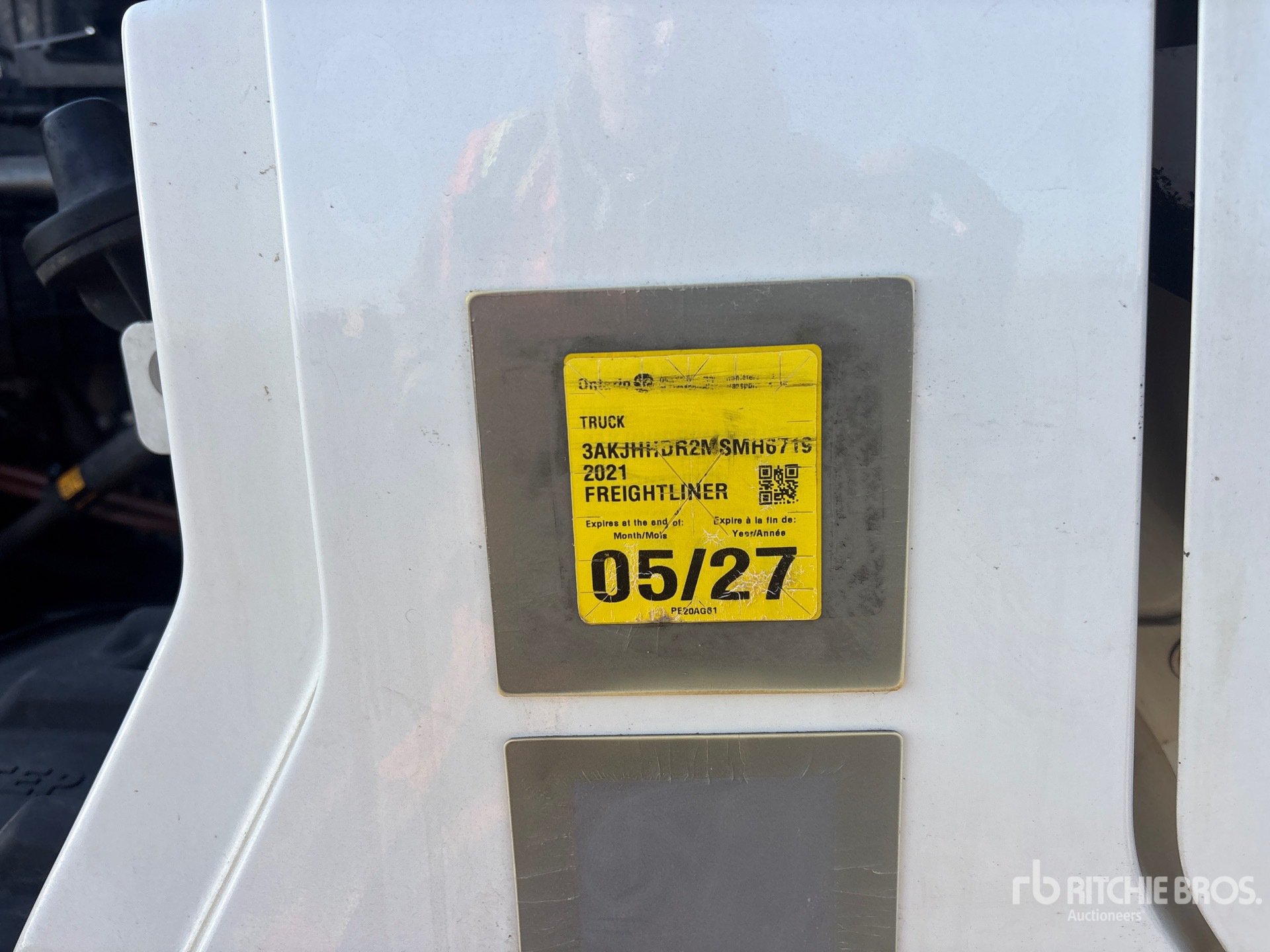 2021 Freightliner CASCADIA 126