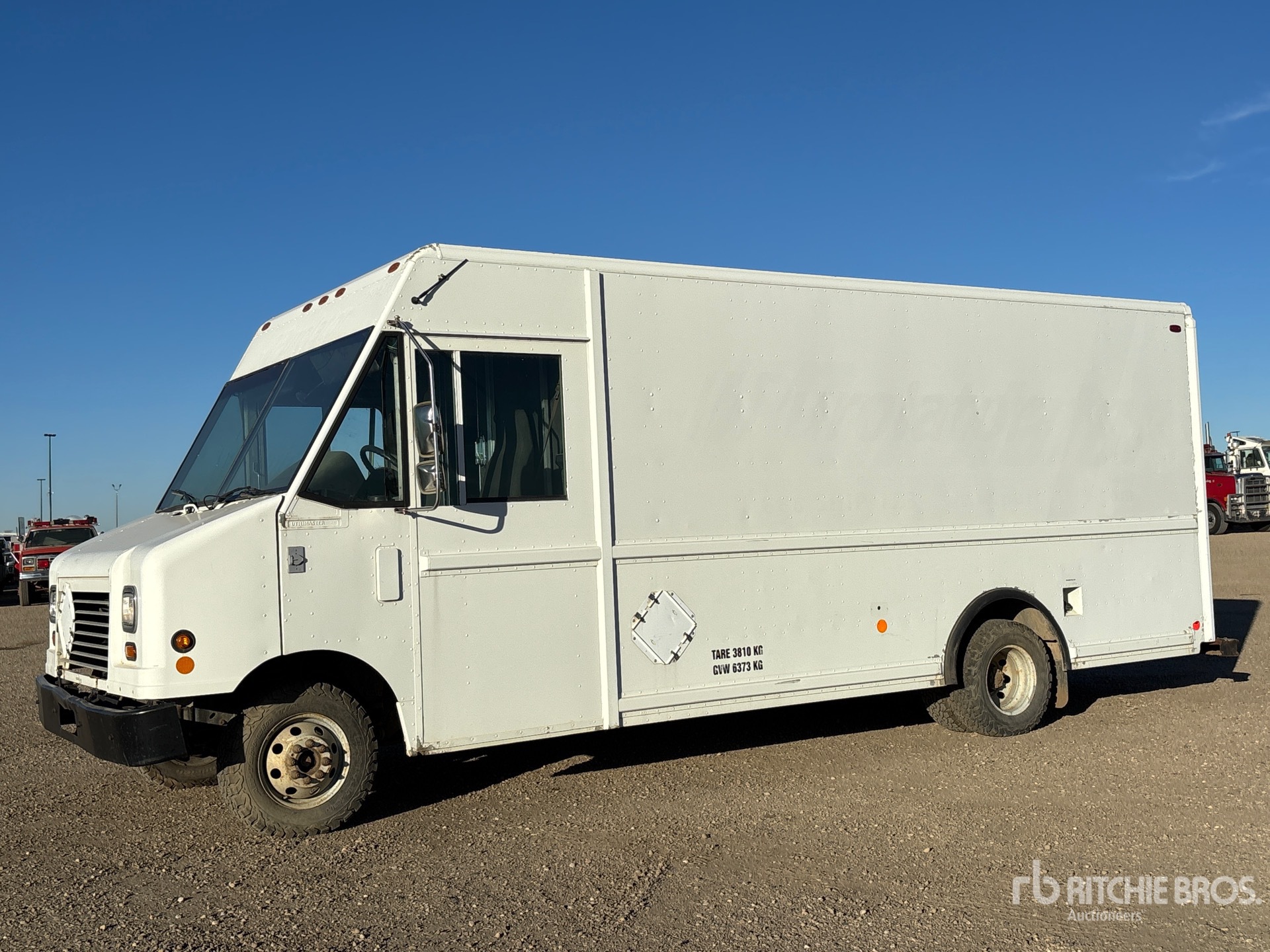 Photo of 2004 Ford E-450