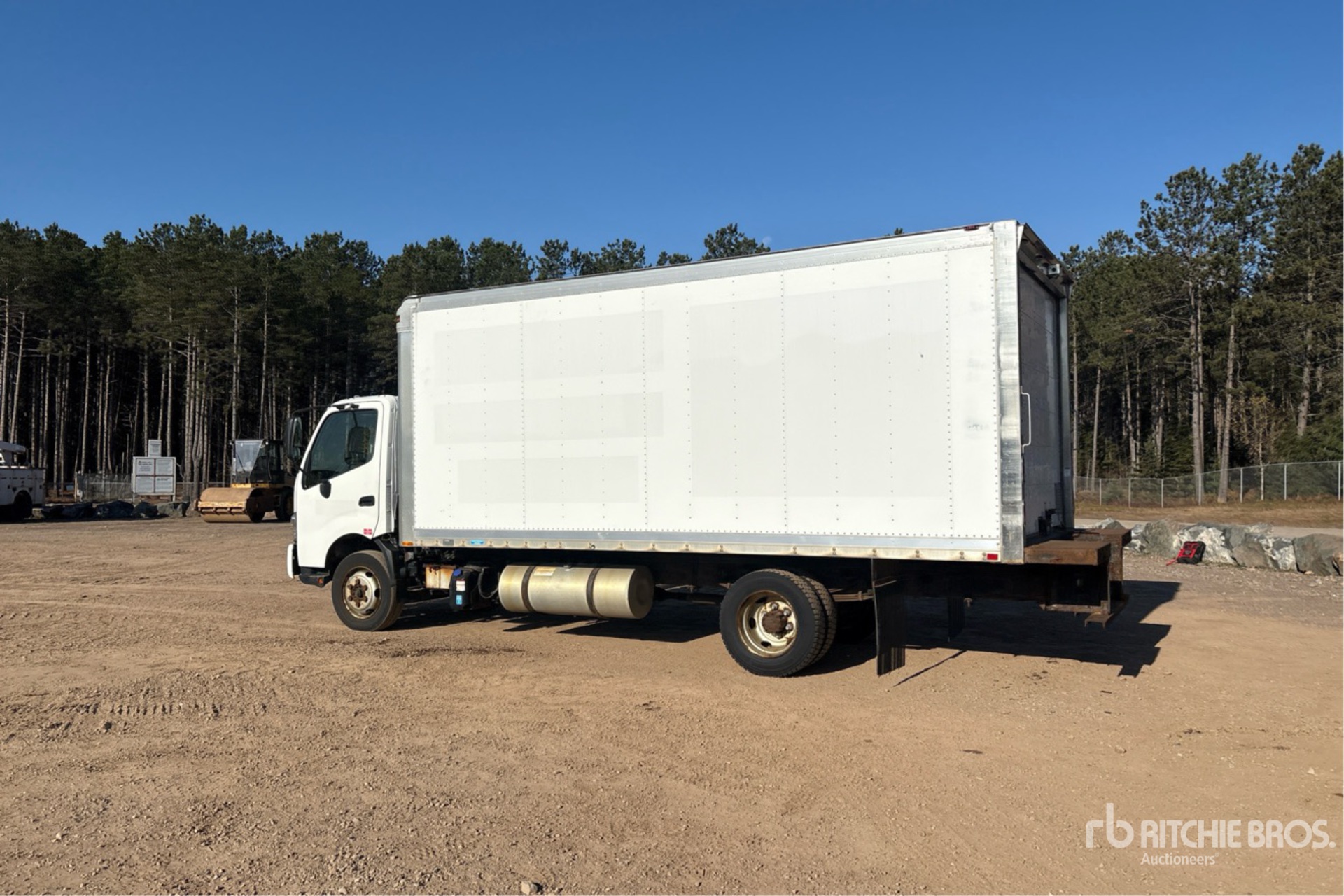 2018 Hino 195