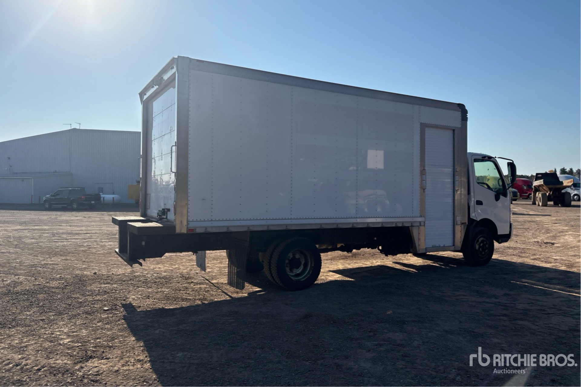 2018 Hino 195
