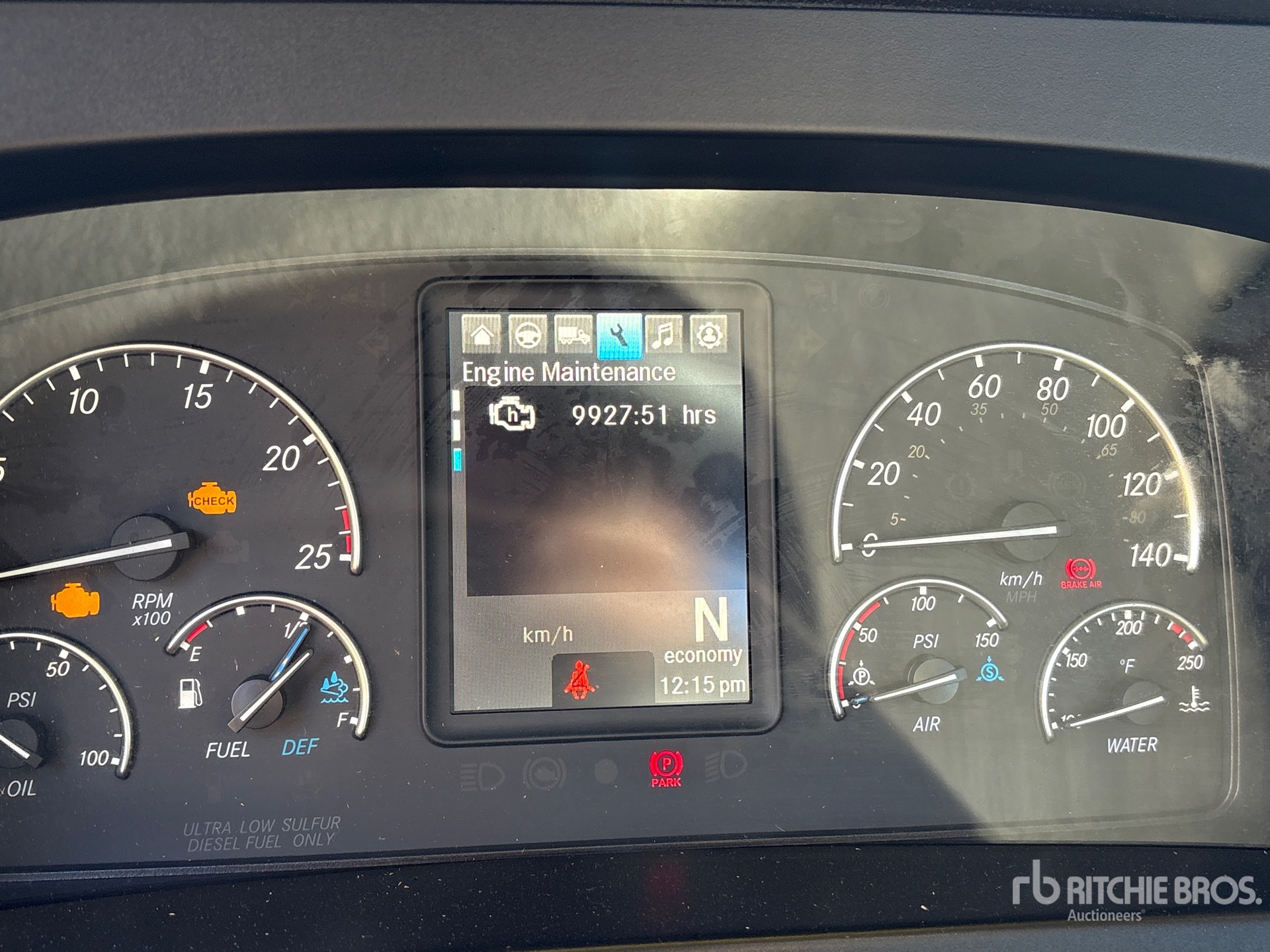 2021 Freightliner CASCADIA 126