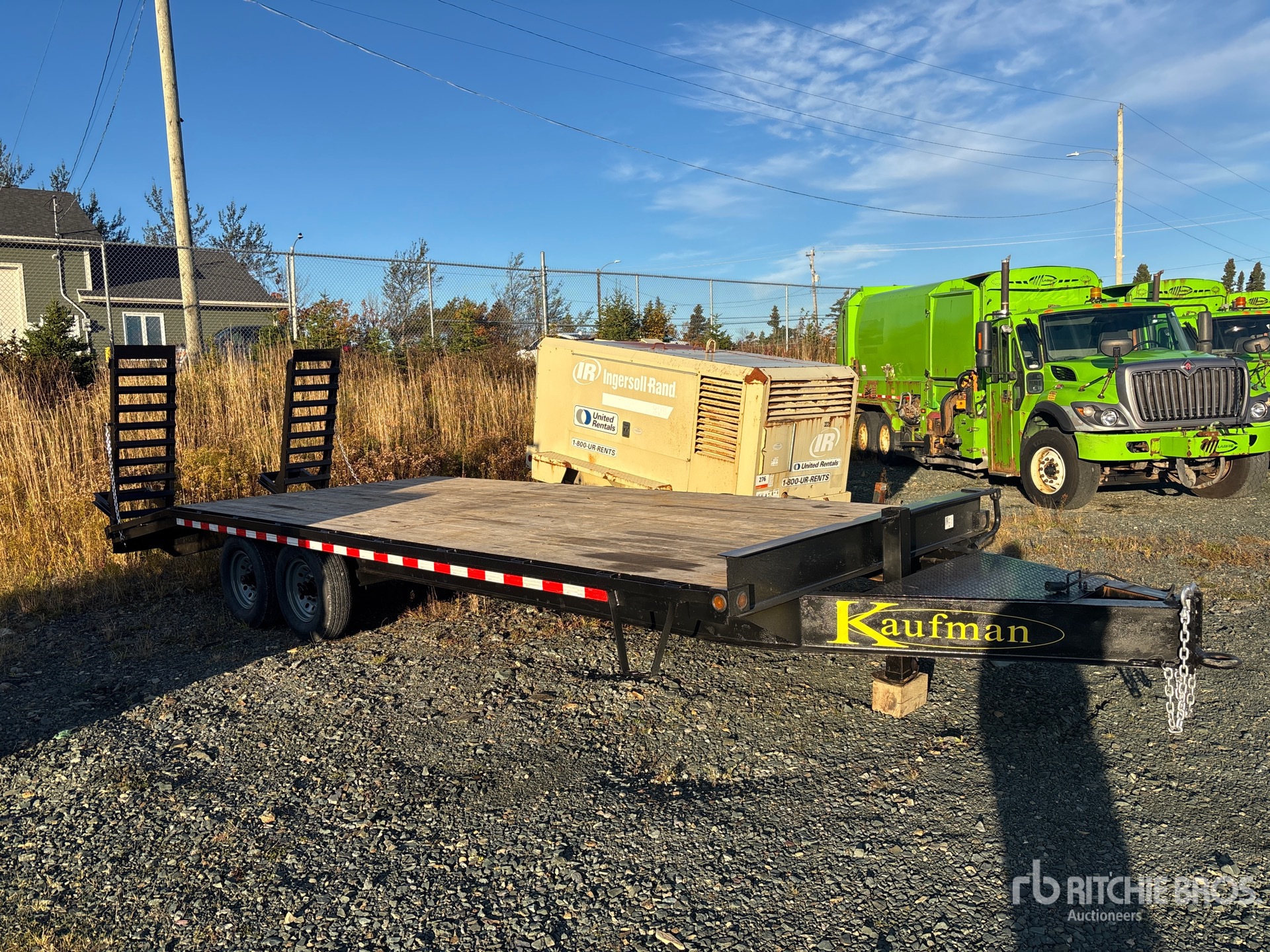 2015 Kaufman 23 FT T/A