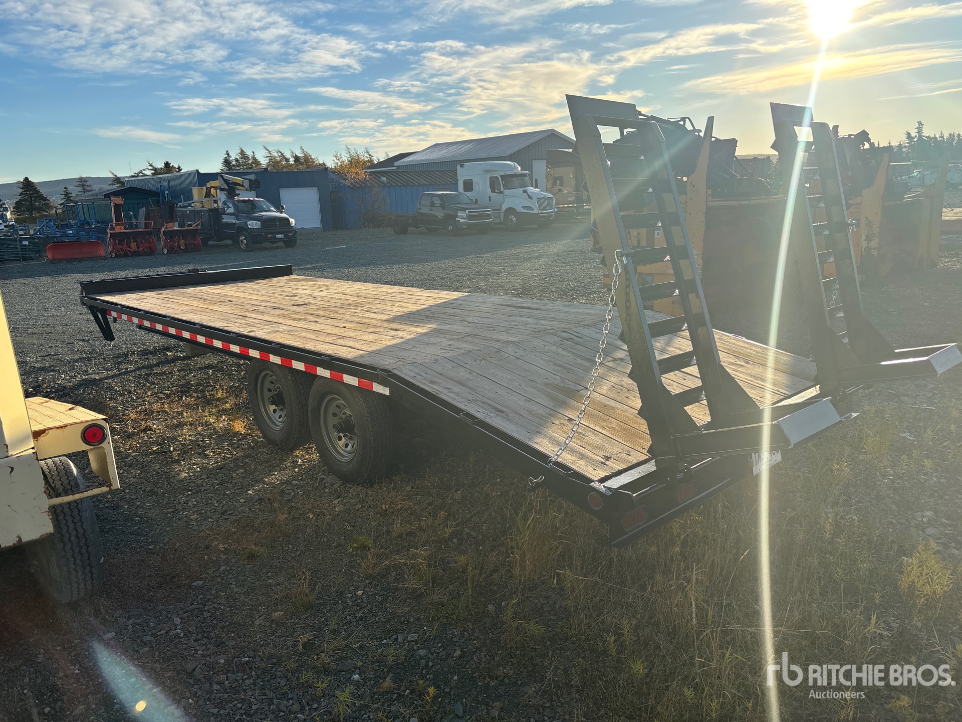 2015 Kaufman 23 FT T/A