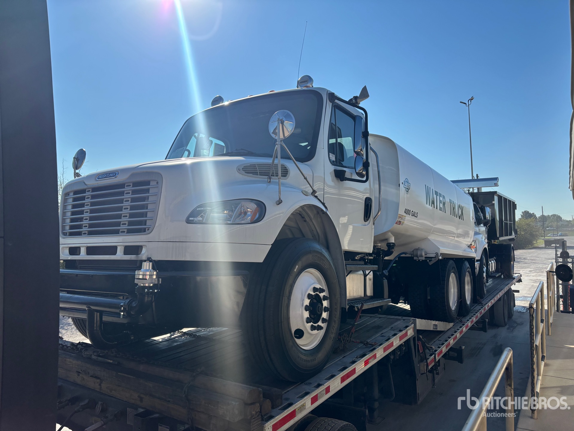 2018 Freightliner M2 106