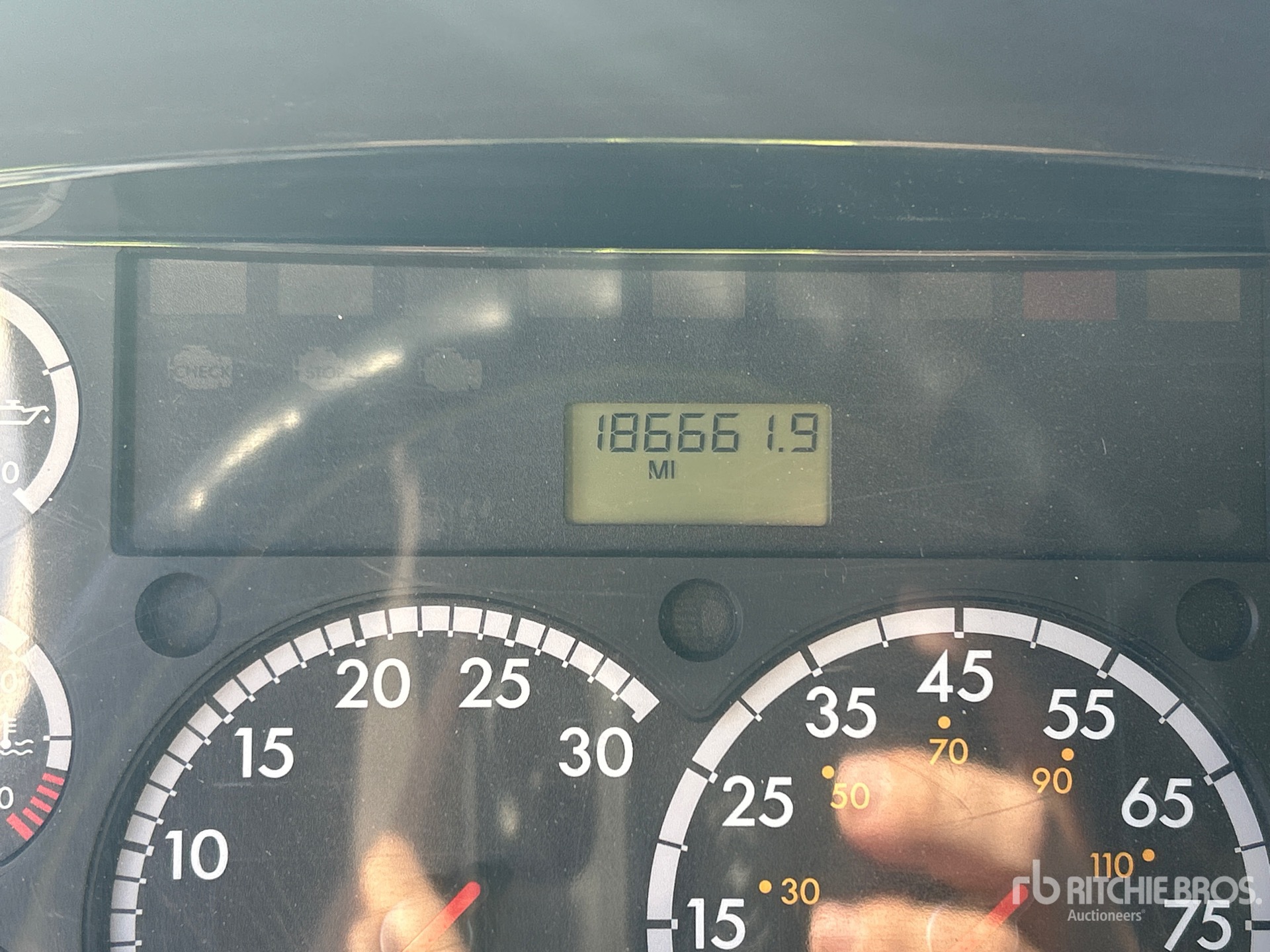 2016 Freightliner M2 106