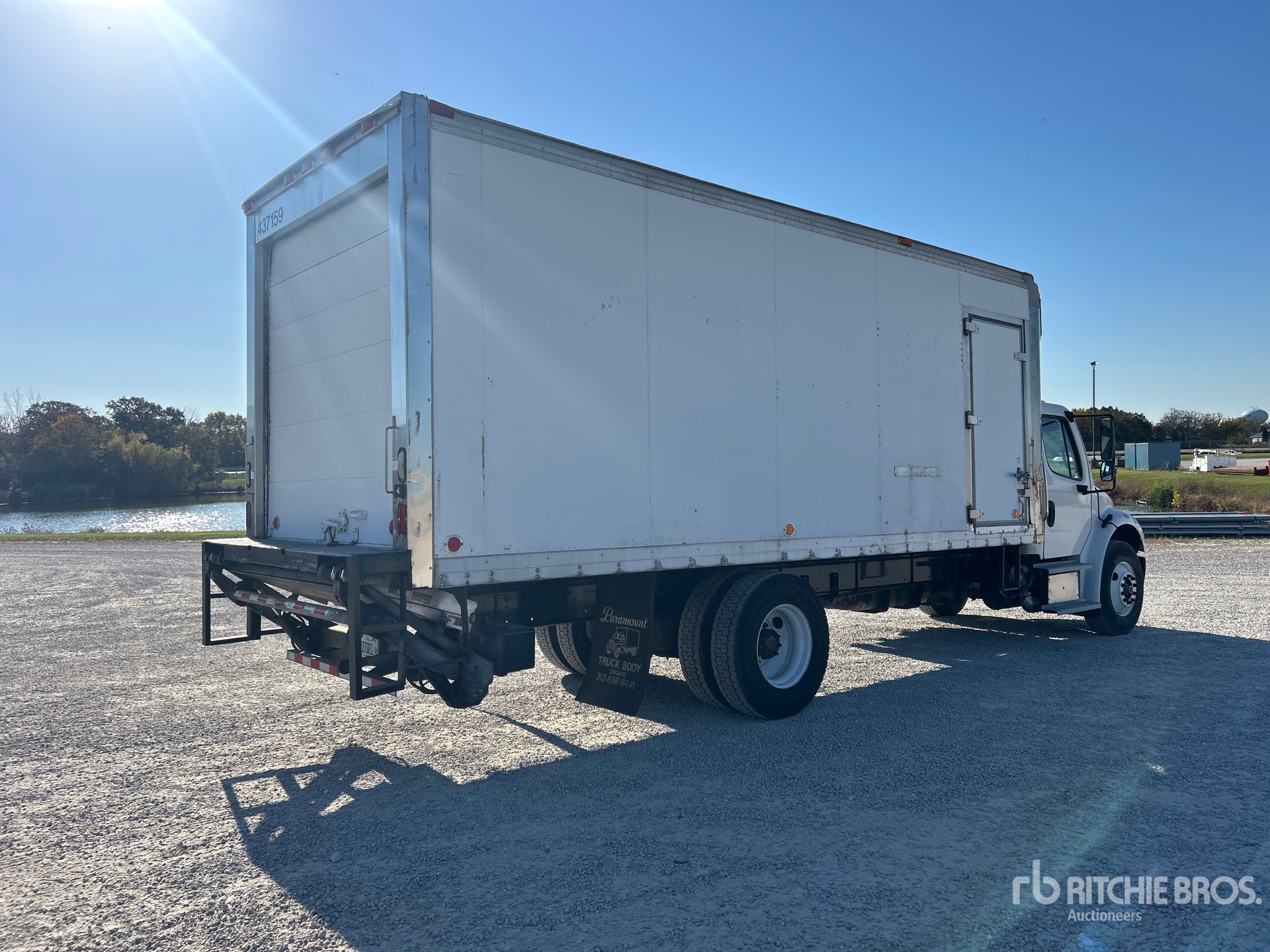 2016 Freightliner M2 106