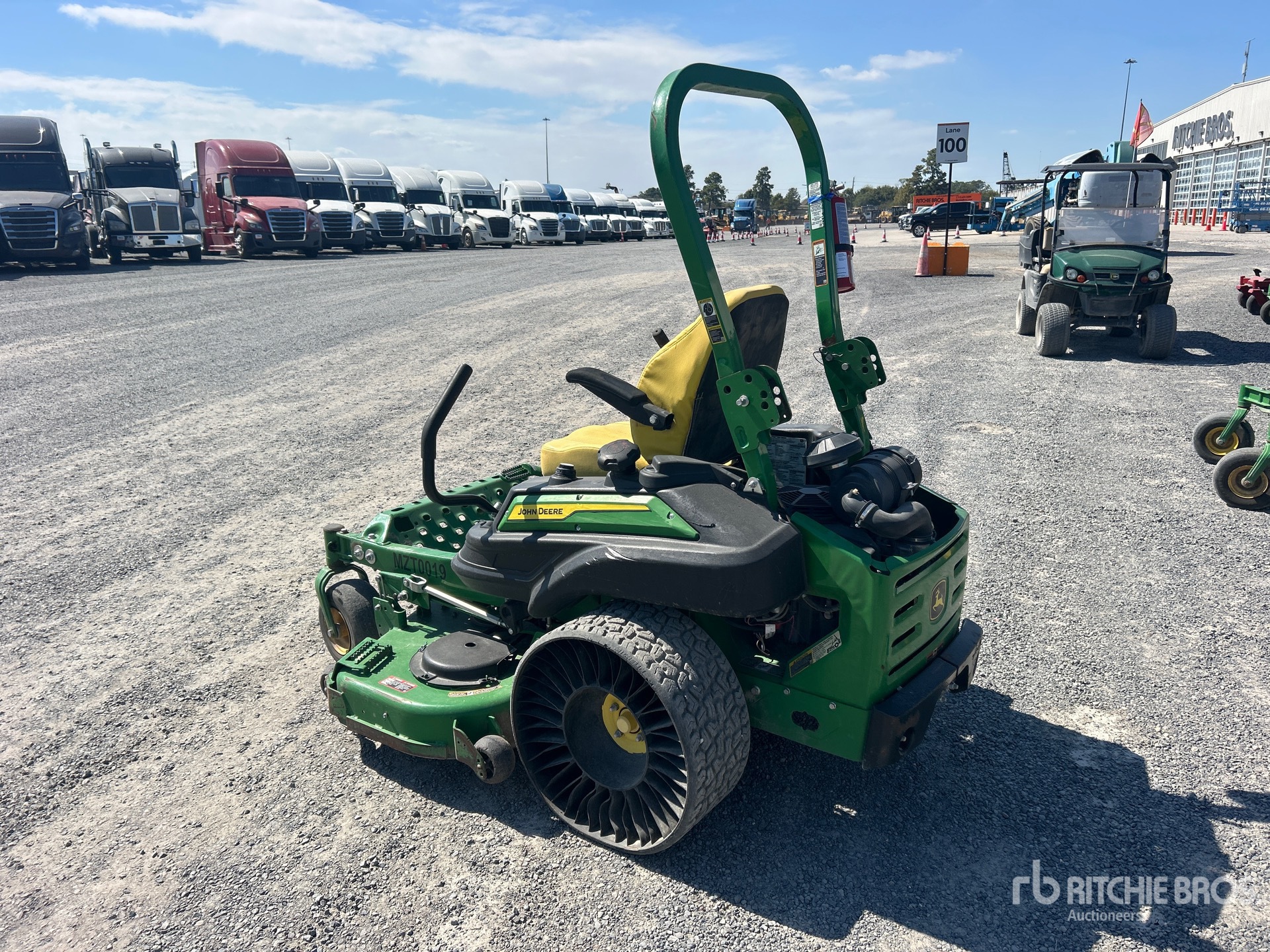 2023 John Deere Z950M ZTRAK M S