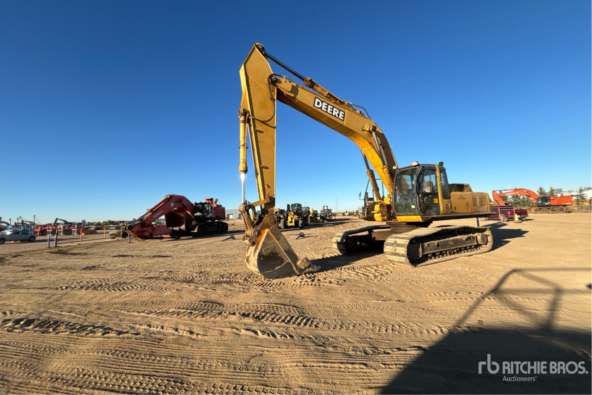 2002 John Deere 330C LC