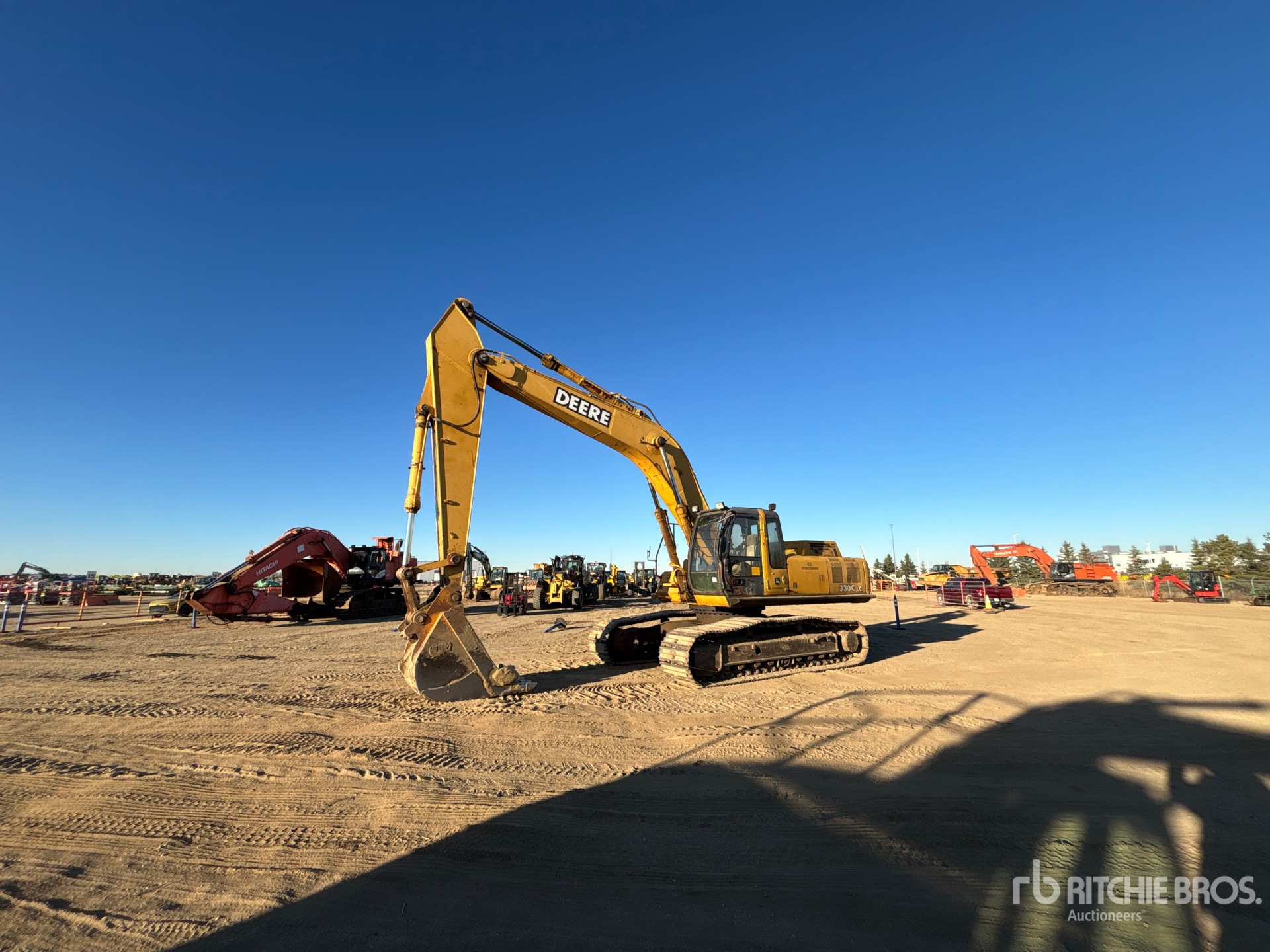 2002 John Deere 330C LC